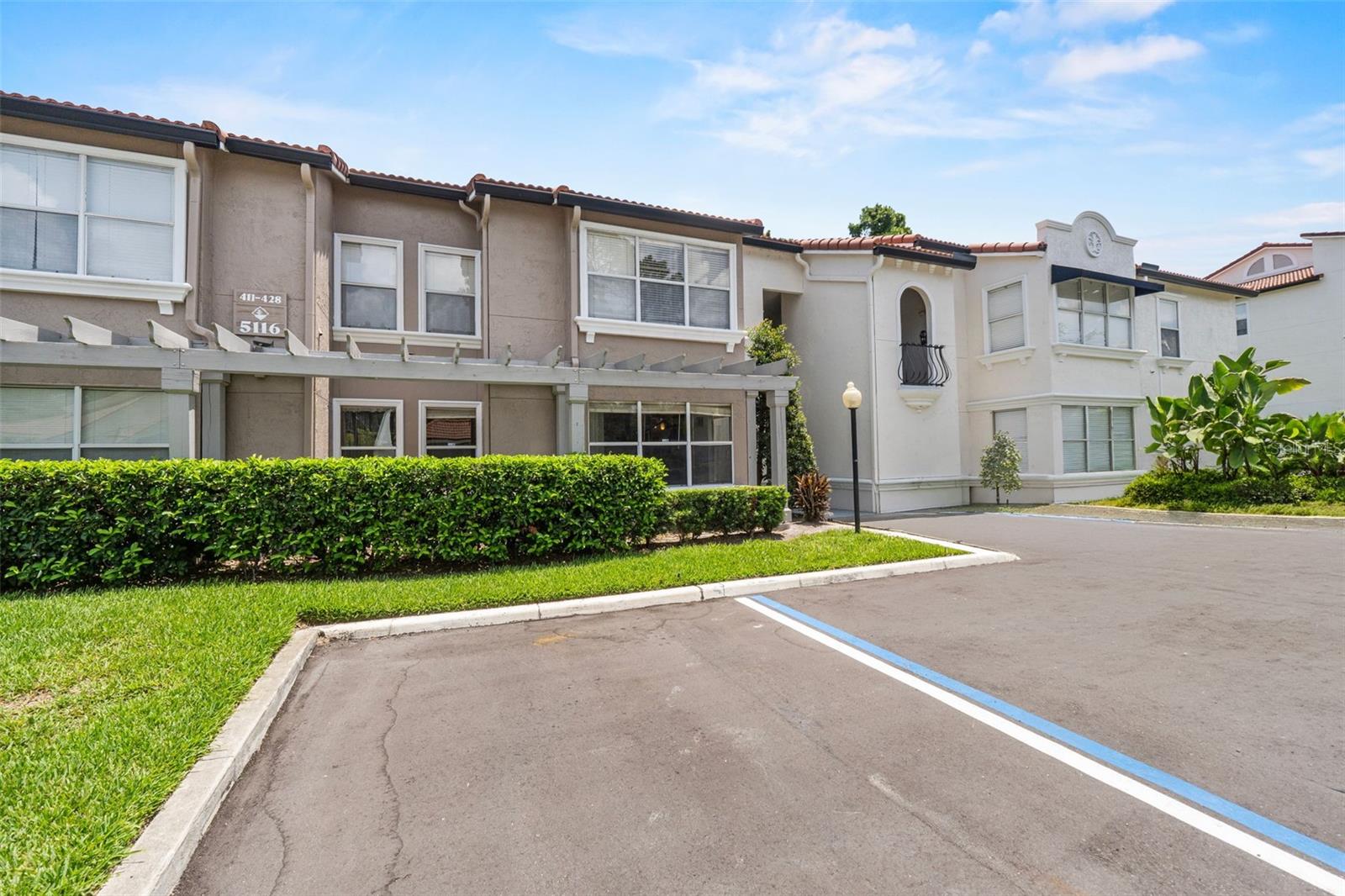 5116 CONROY RD #15