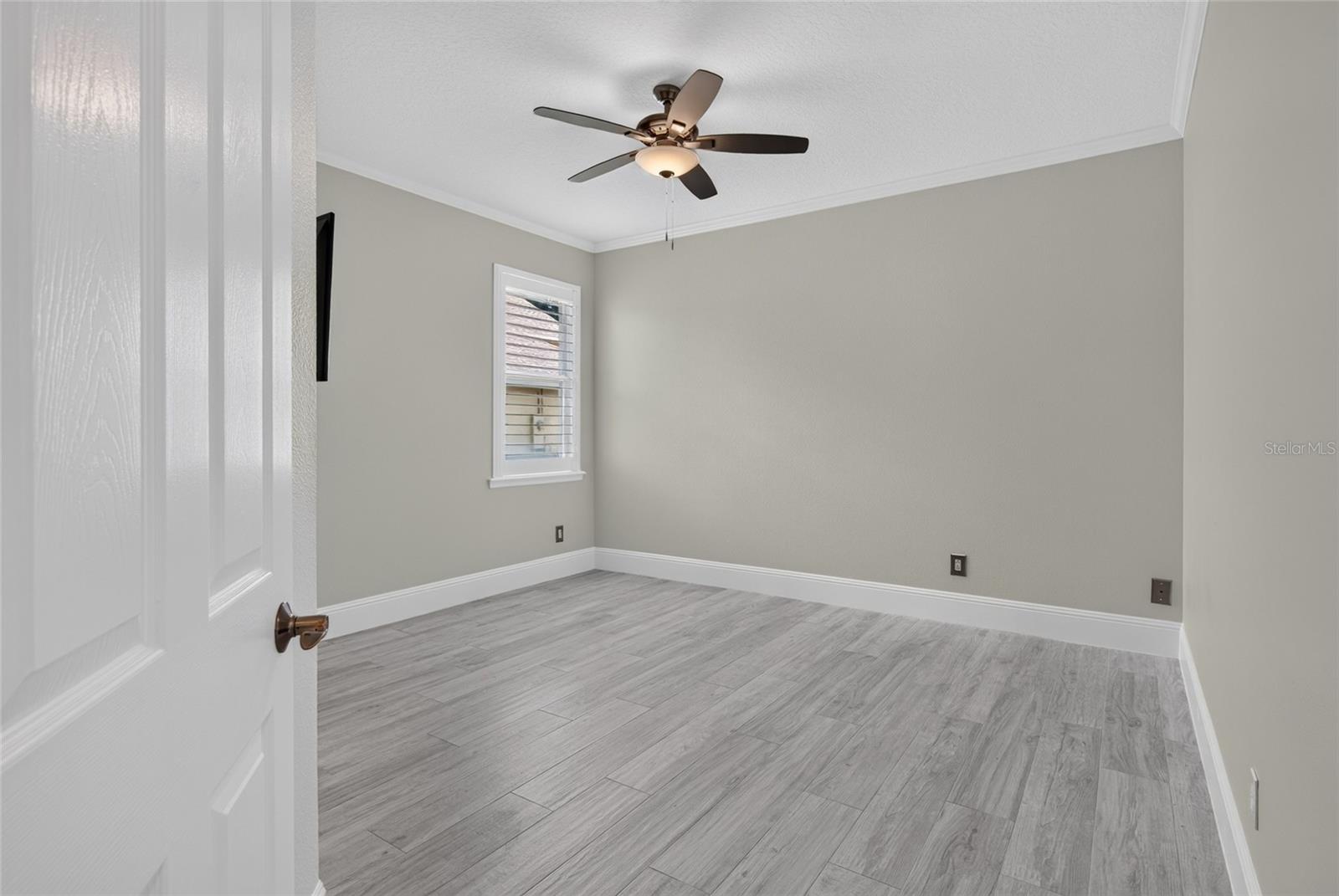3715 SIR ANDREW ST