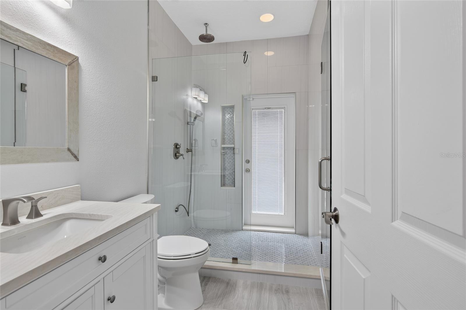 3715 SIR ANDREW ST