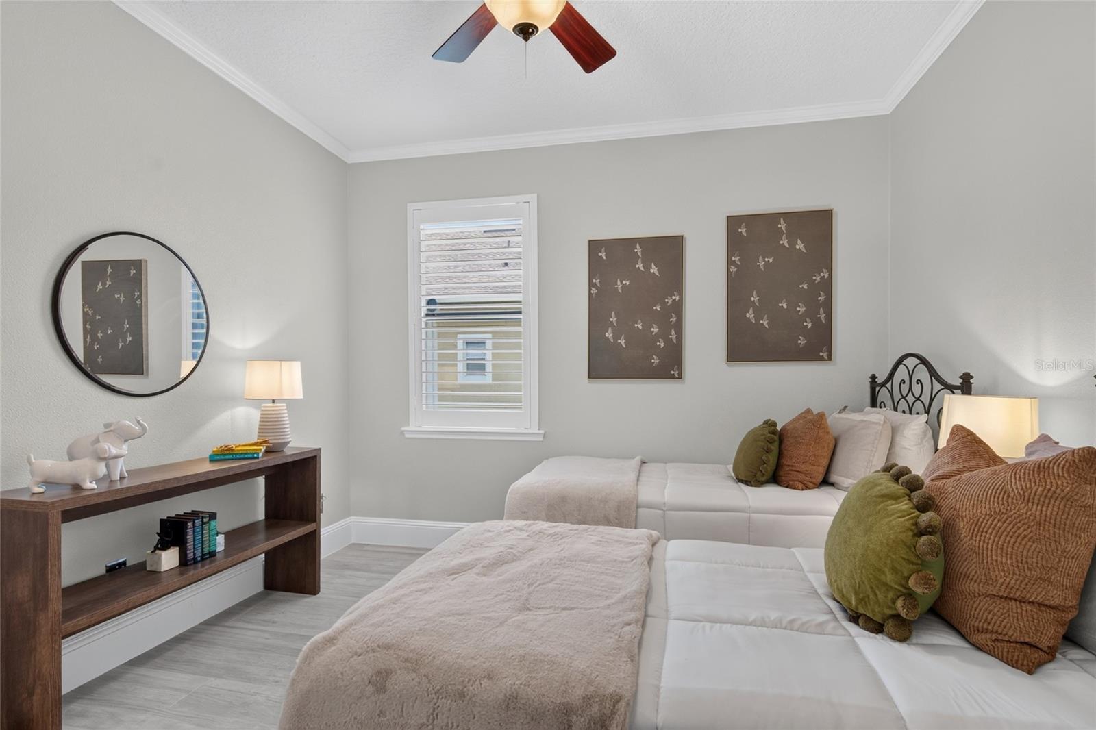 3715 SIR ANDREW ST