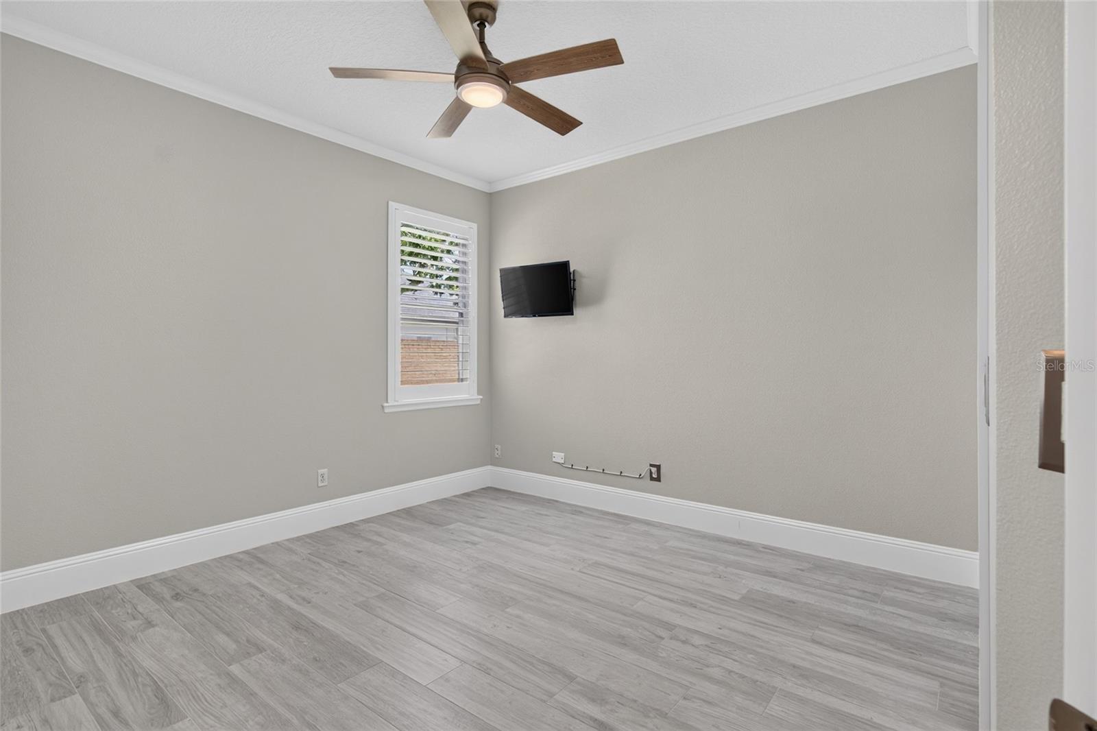 3715 SIR ANDREW ST