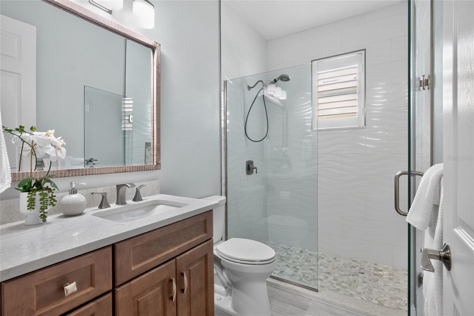 3715 SIR ANDREW ST
