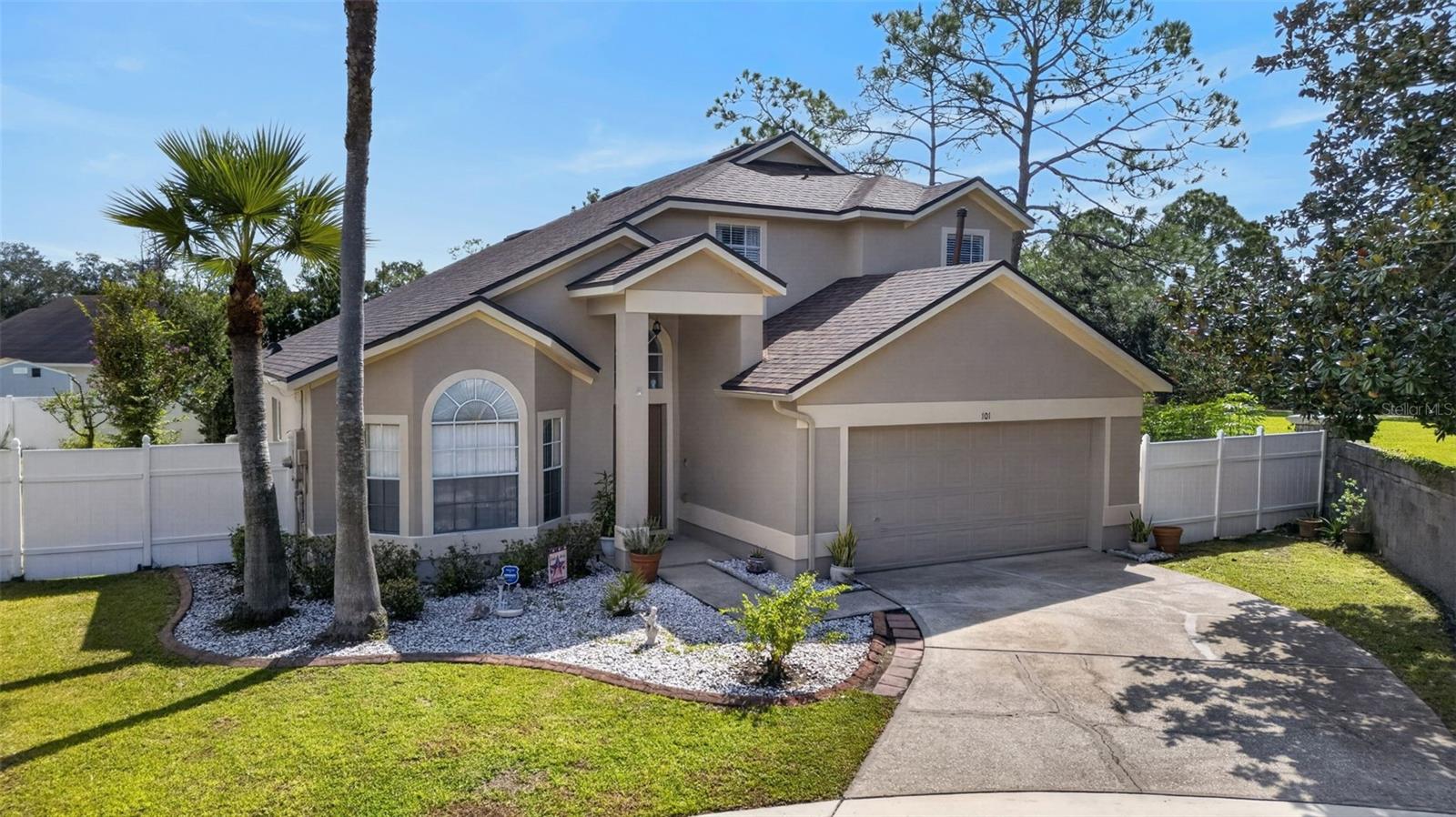 101 RAZORBILL CT