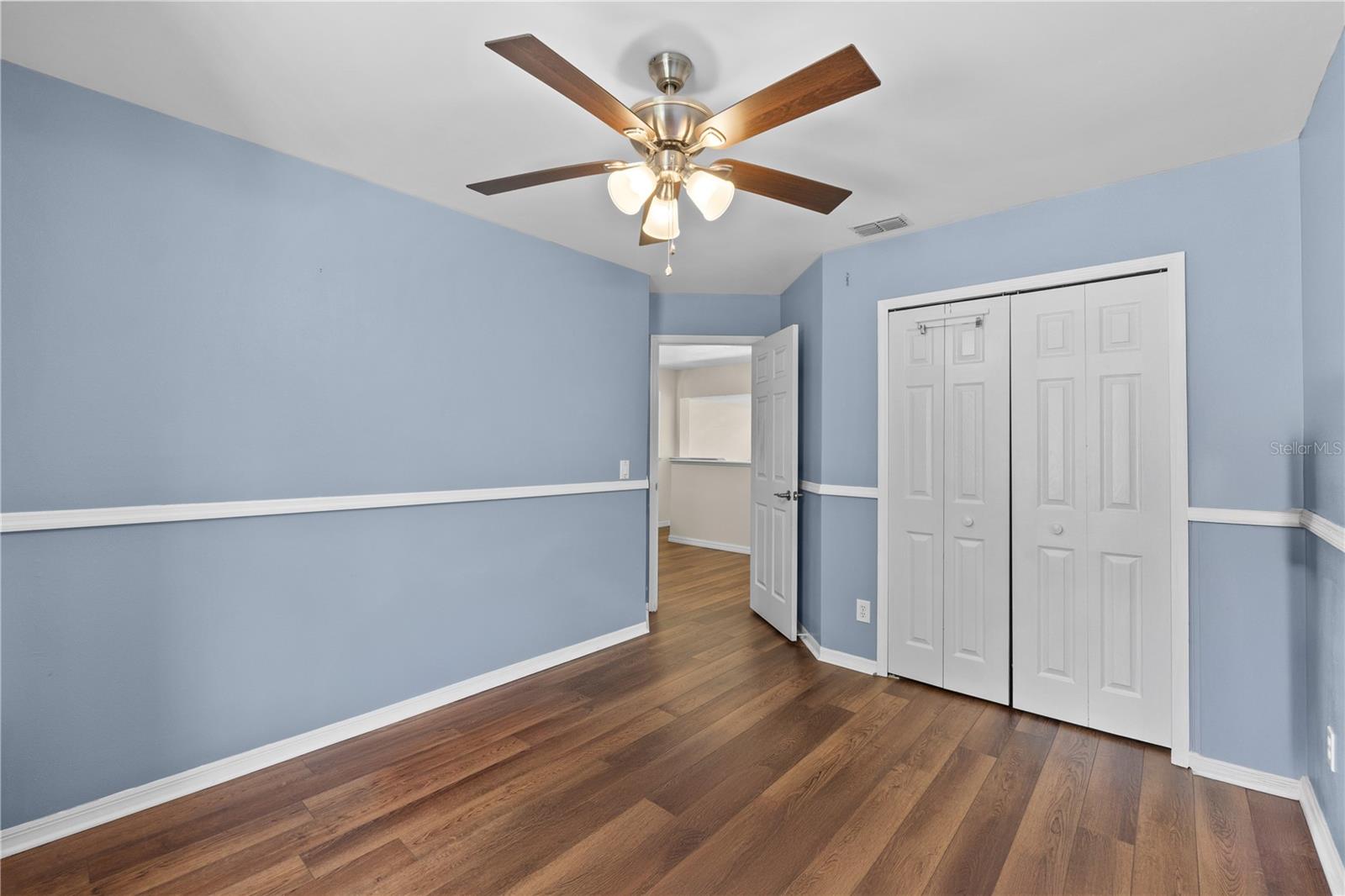 101 RAZORBILL CT