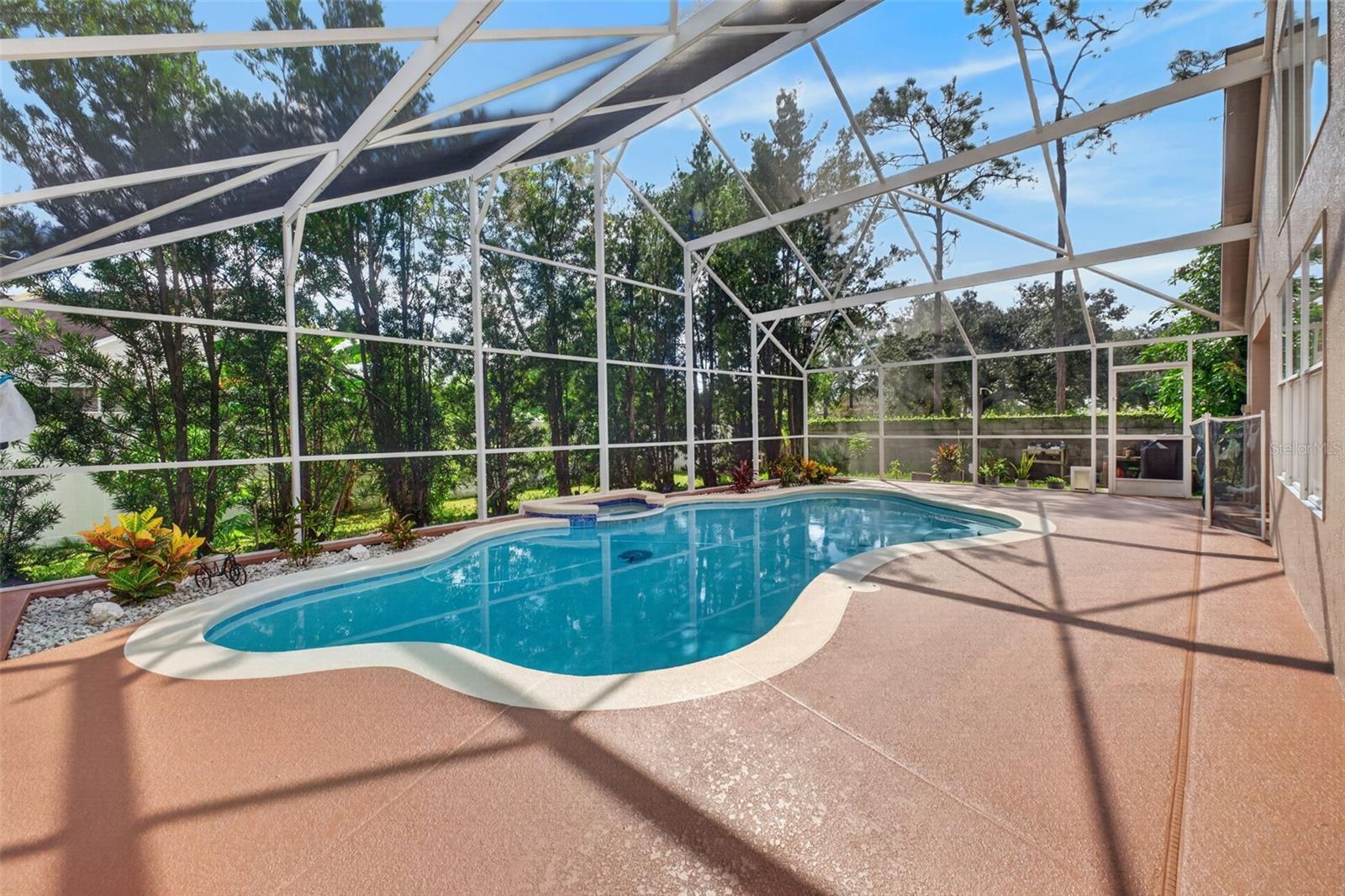 101 RAZORBILL CT