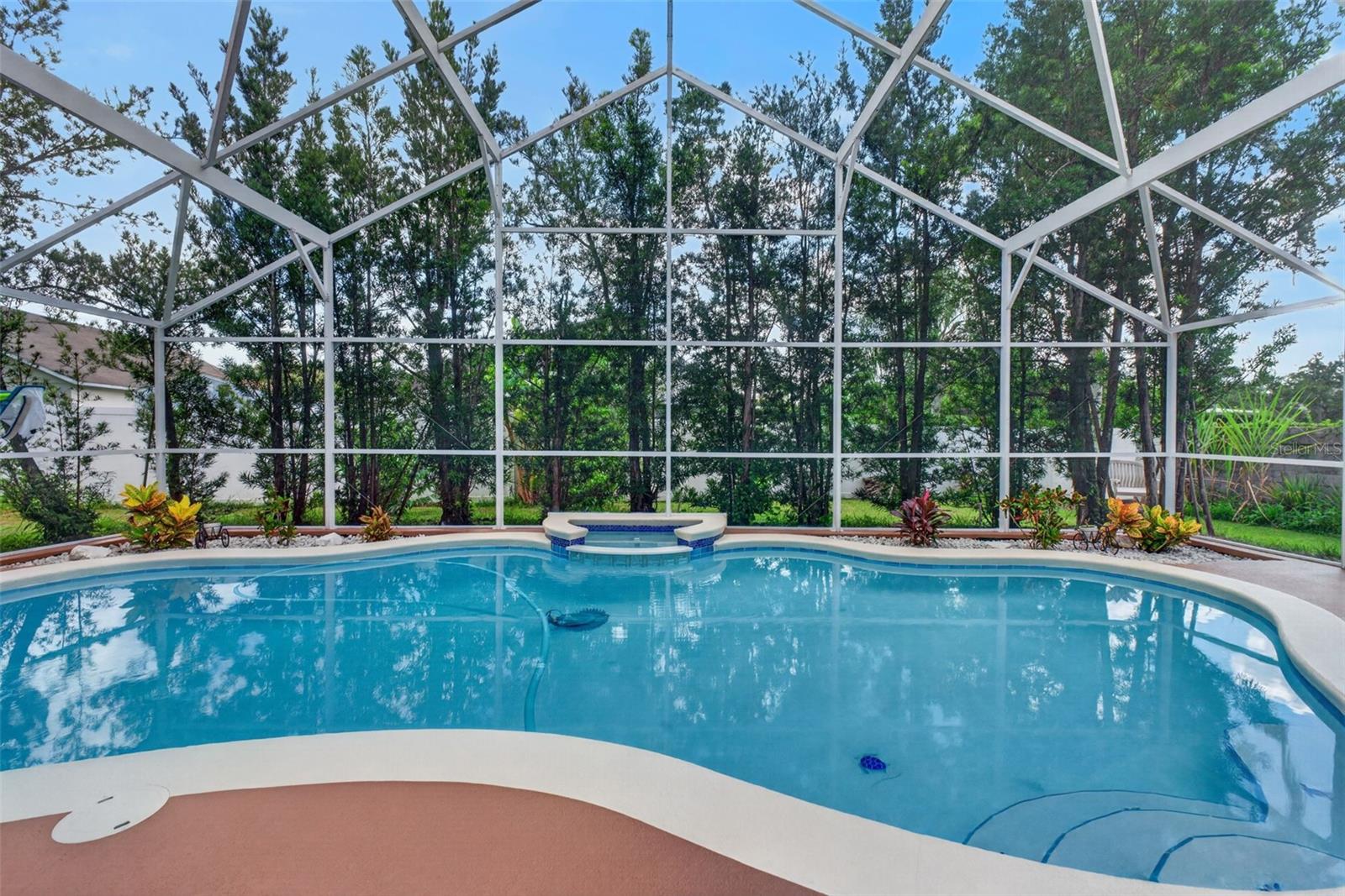 101 RAZORBILL CT