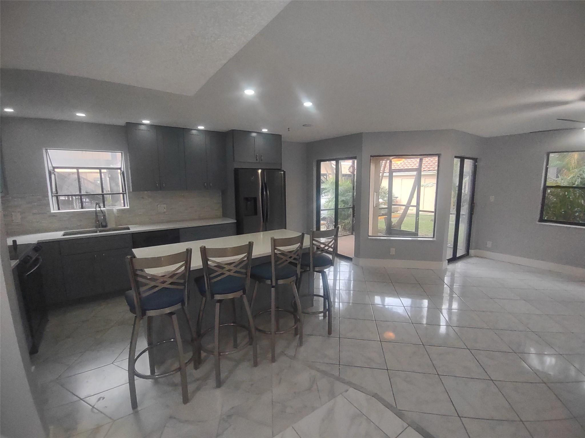 8467 Shadow Court 4-6