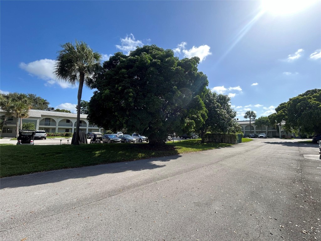 1210 Bahama Bend E1