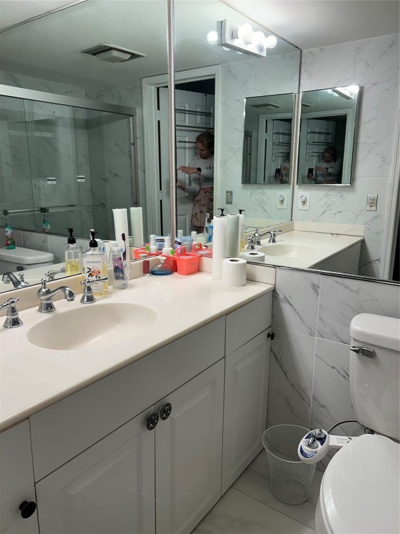 1210 Bahama Bend E1
