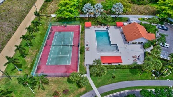 8104 Summer Shores Drive