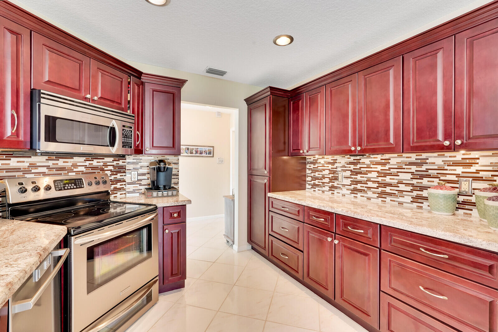 5507 Egret Isle Trail