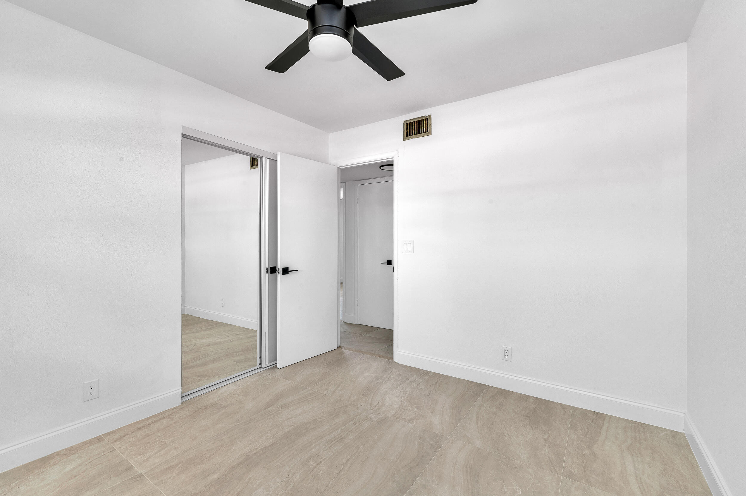410 SE 2nd Avenue 26