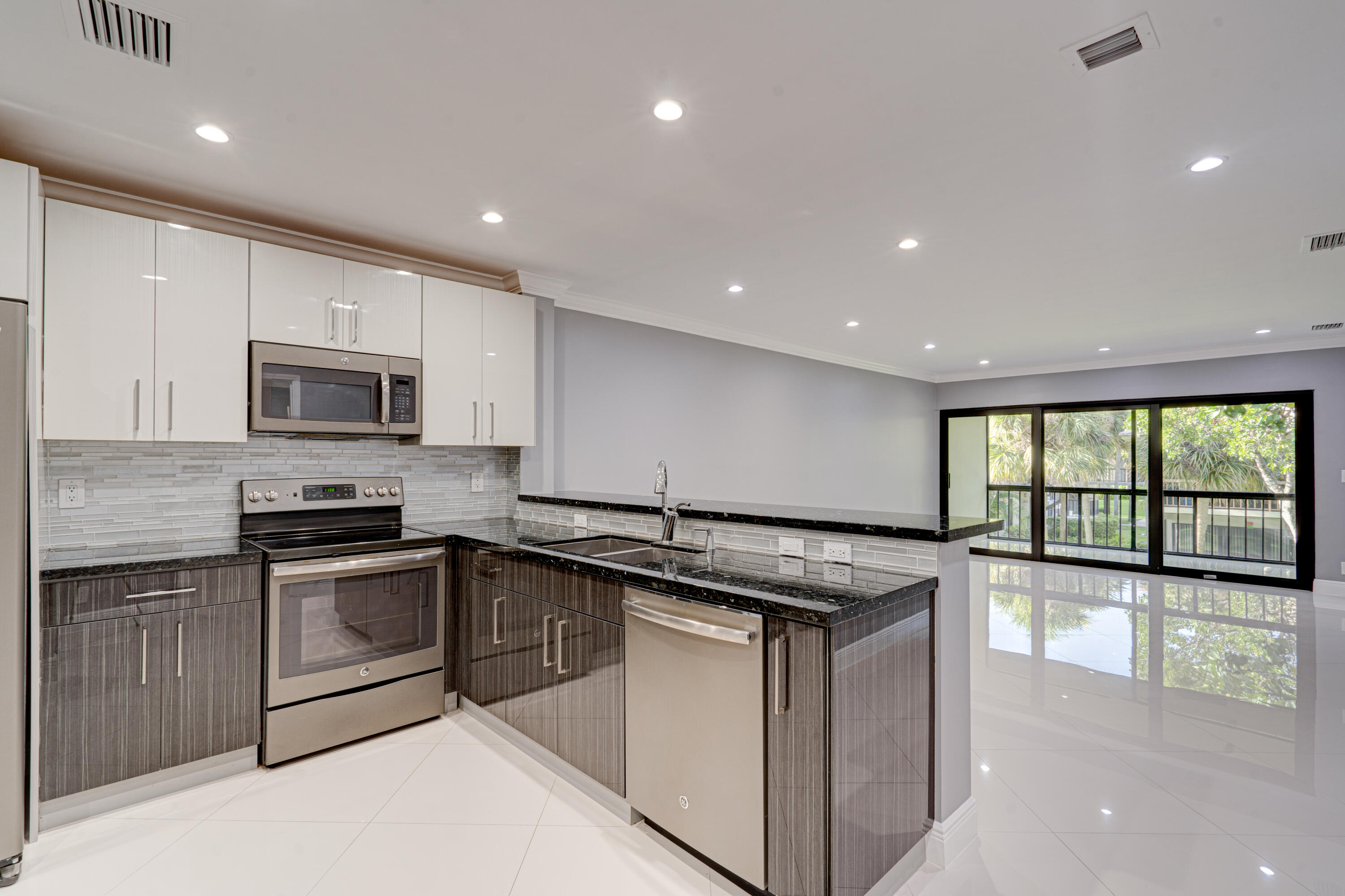 159 NW 70th Street 516