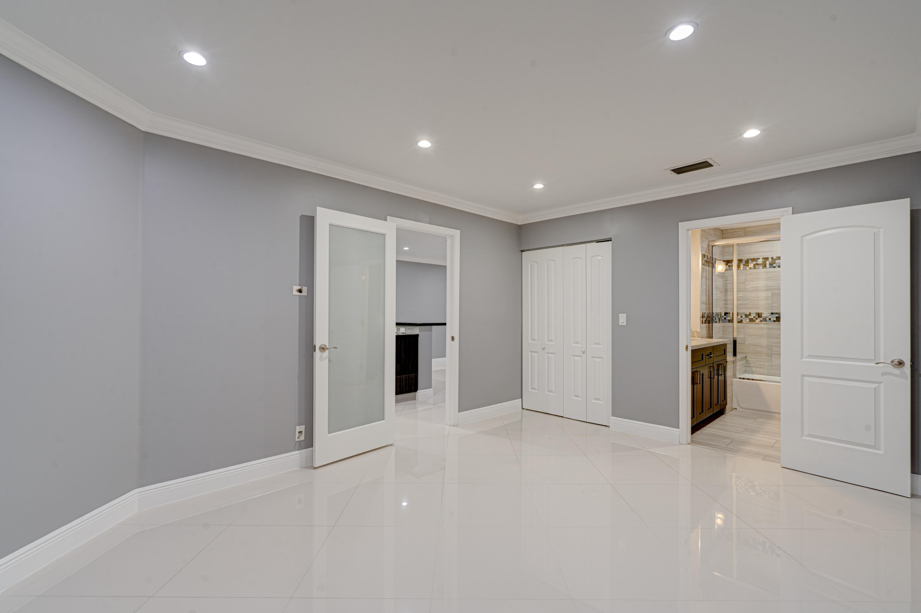 159 NW 70th Street 516