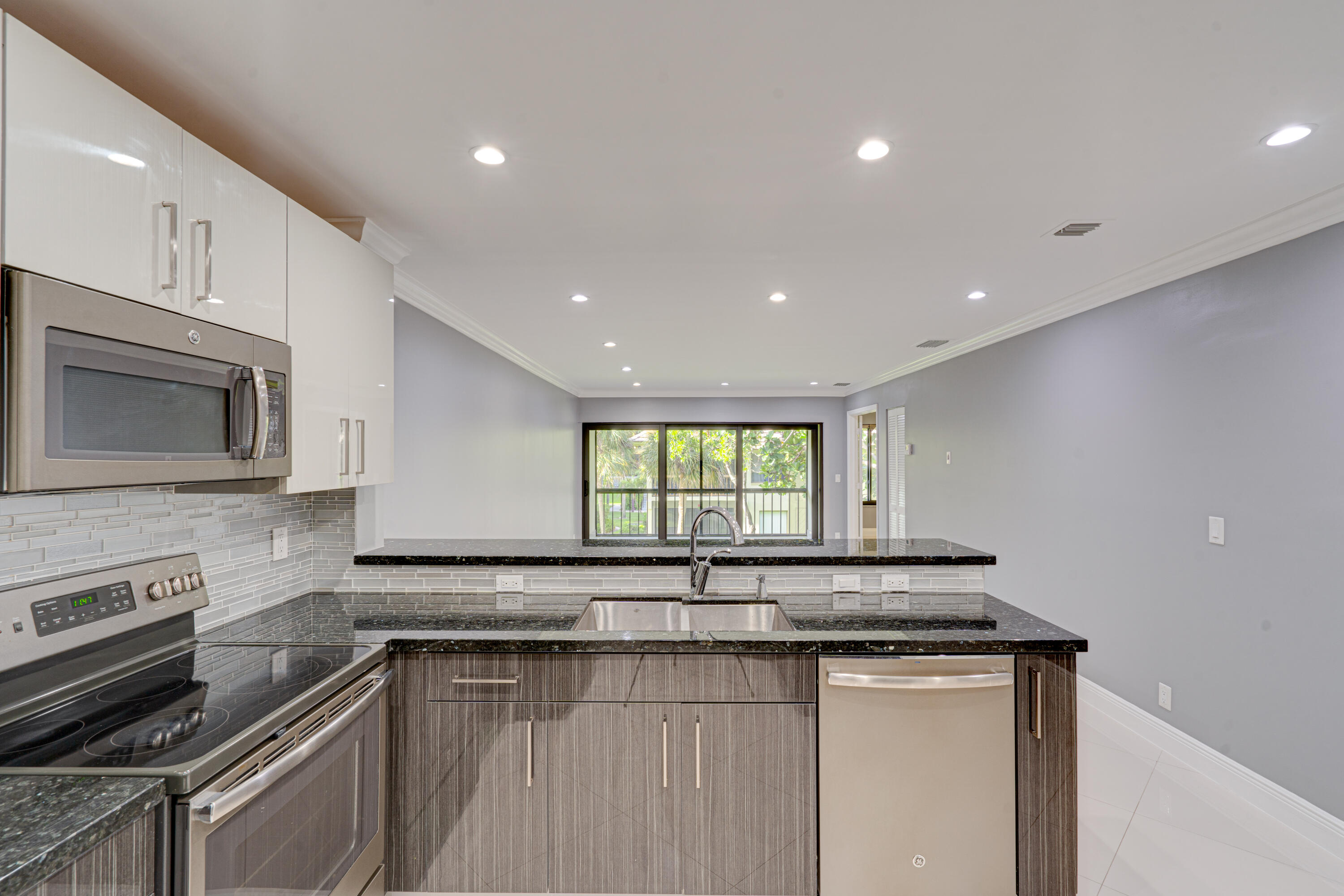 159 NW 70th Street 516