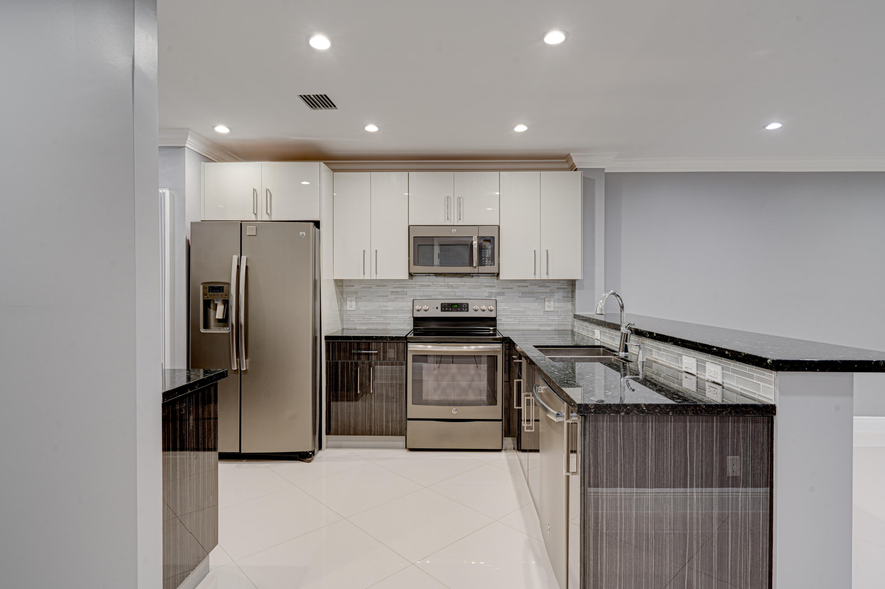 159 NW 70th Street 516