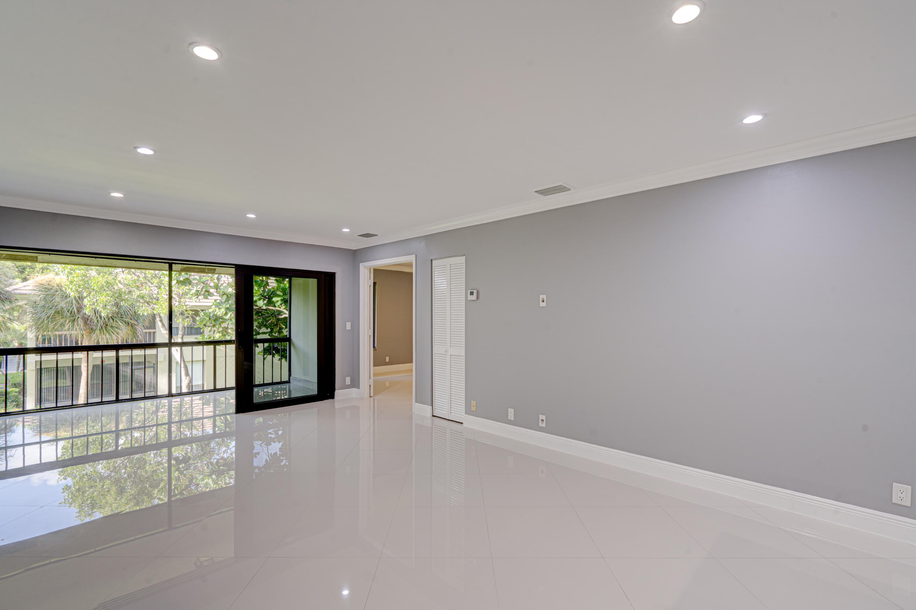 159 NW 70th Street 516