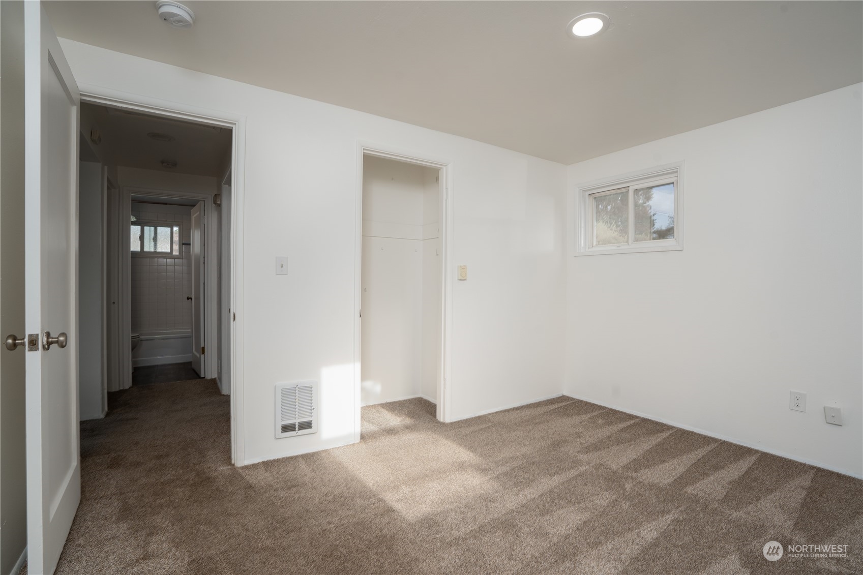 1013 S Meyers