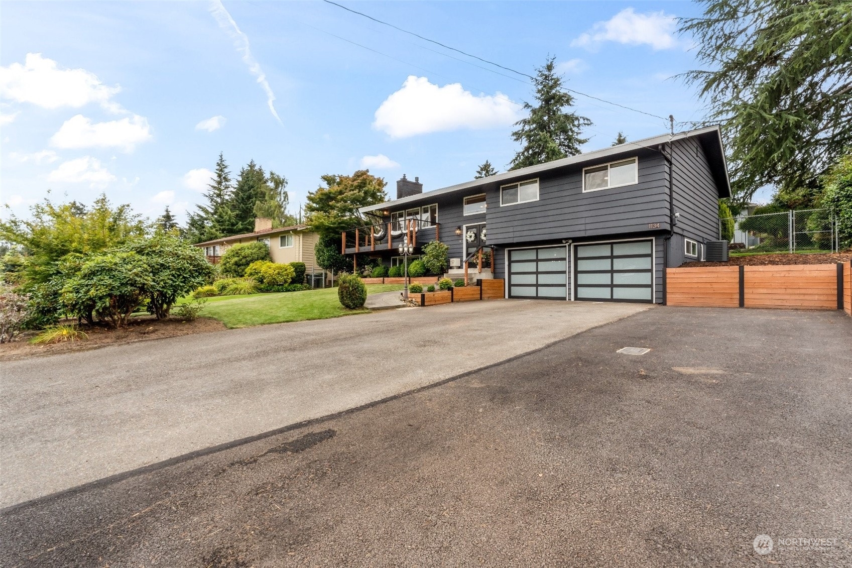 1134 Magnolia Dr