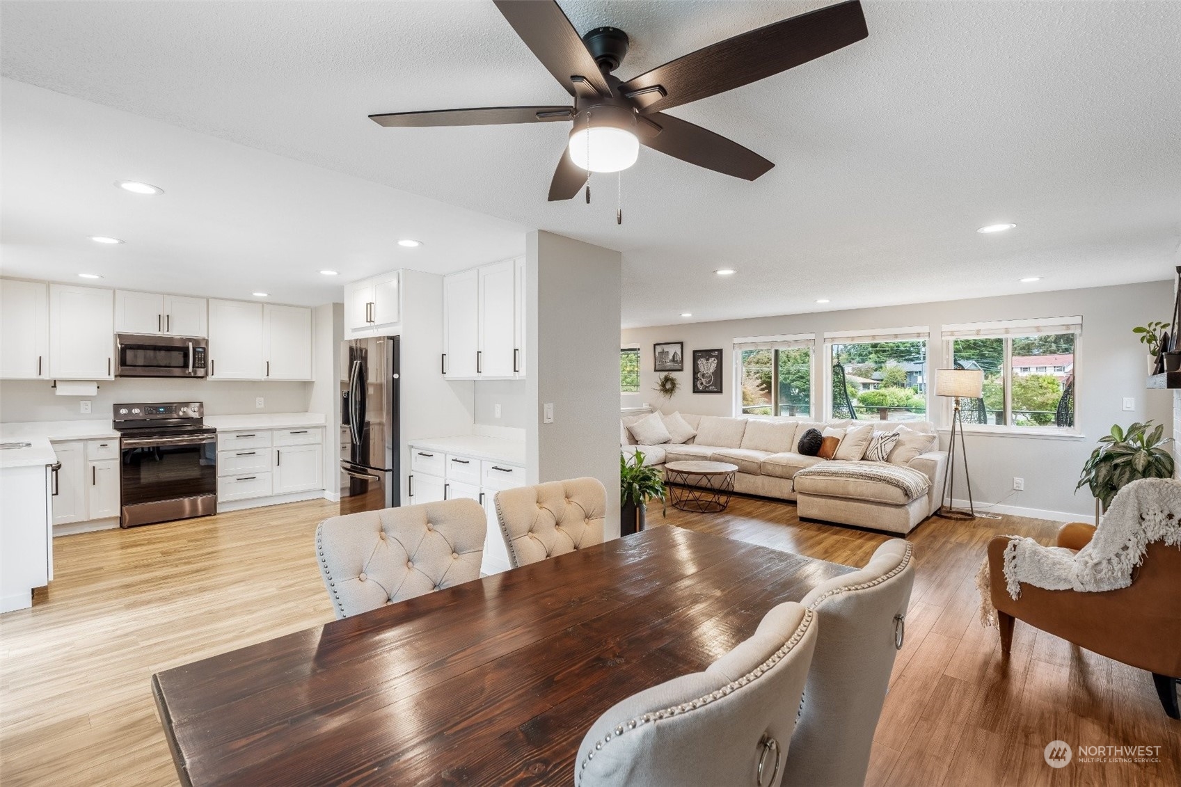 1134 Magnolia Dr