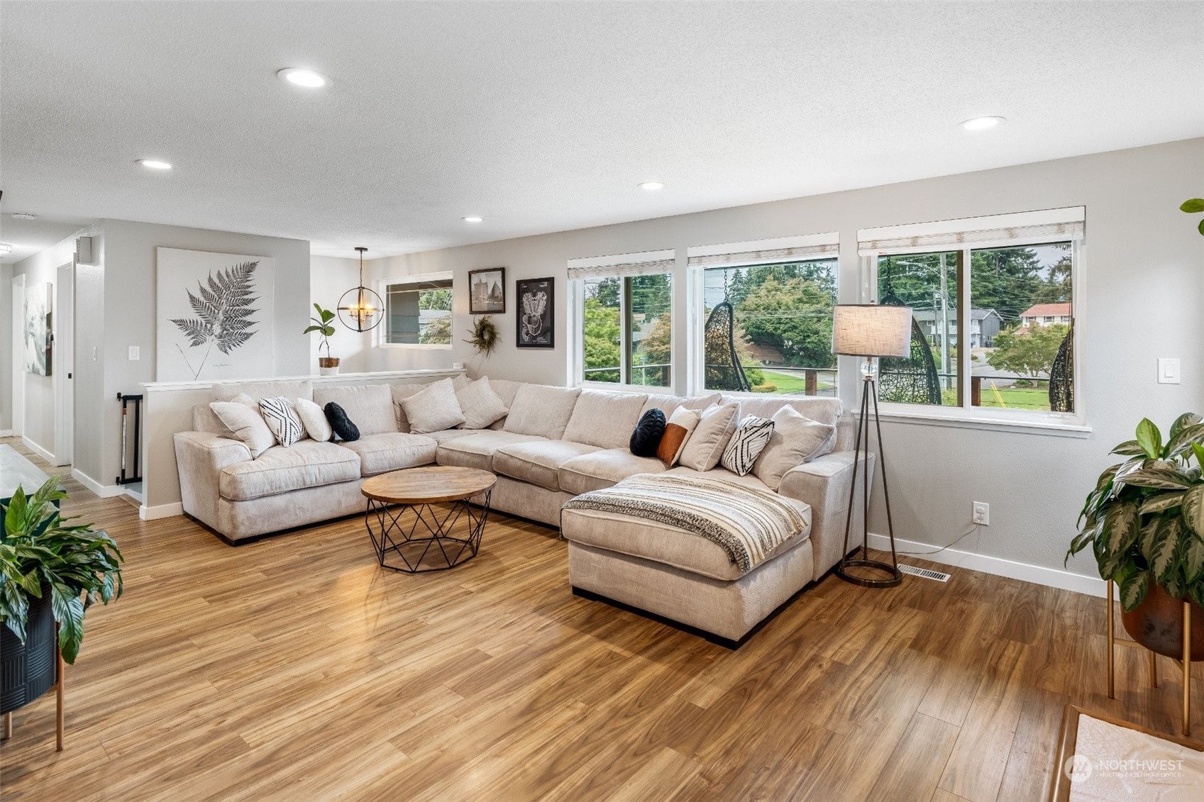 1134 Magnolia Dr
