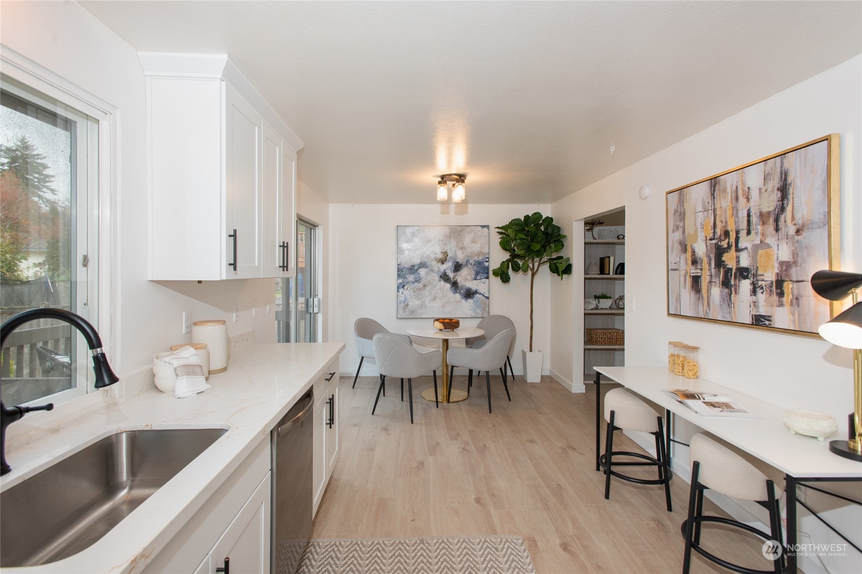 1640 S 255th Place