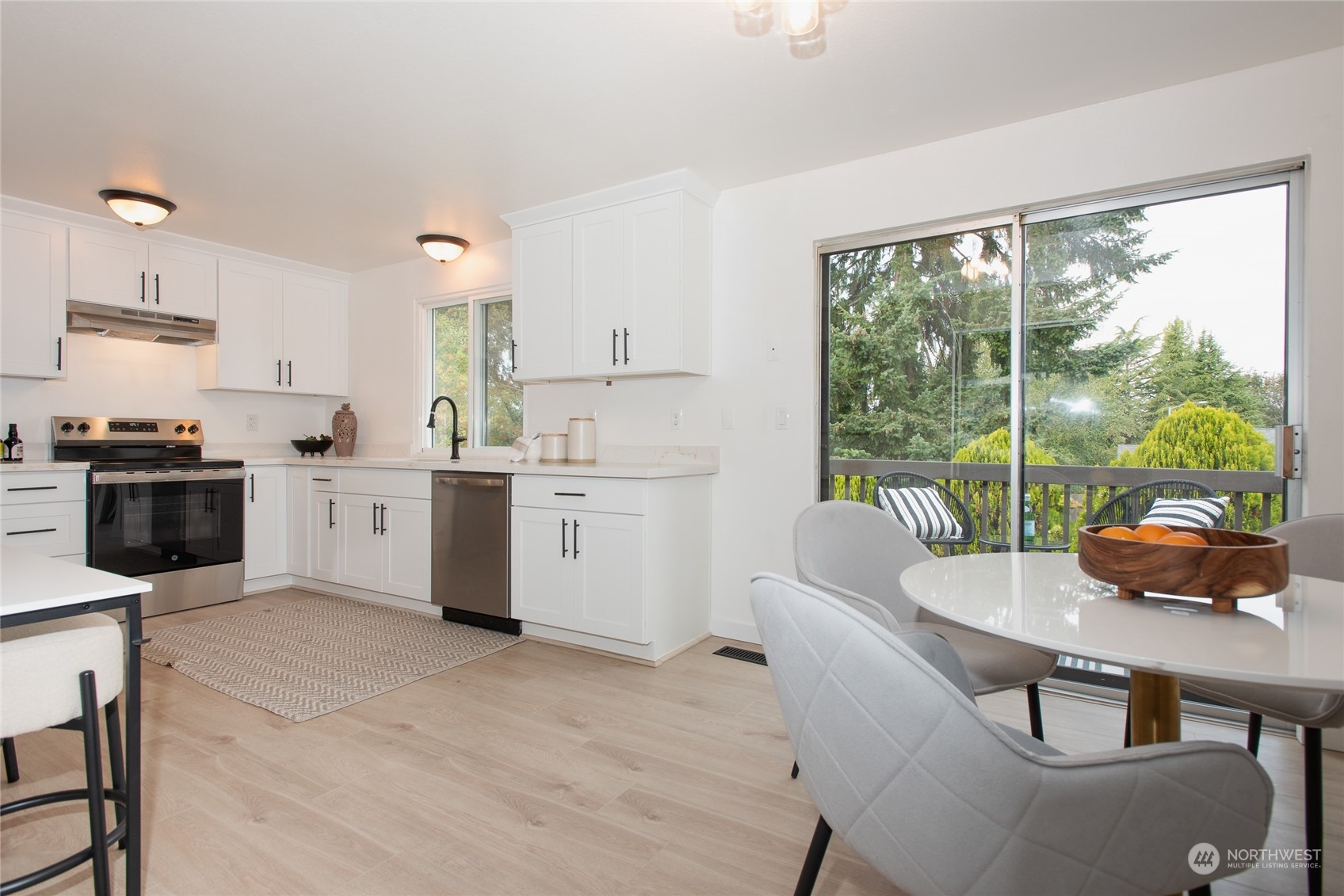 1640 S 255th Place