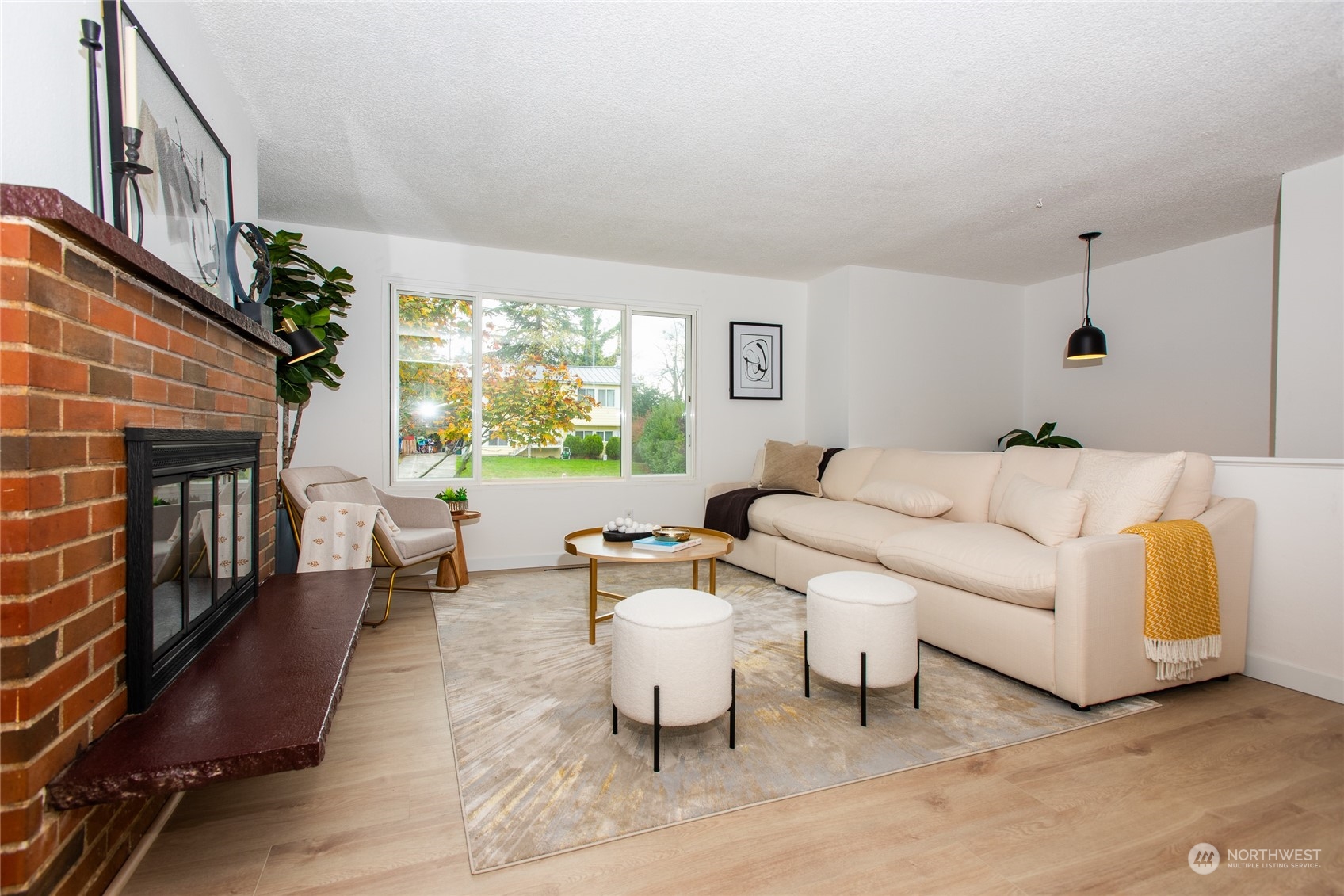 1640 S 255th Place