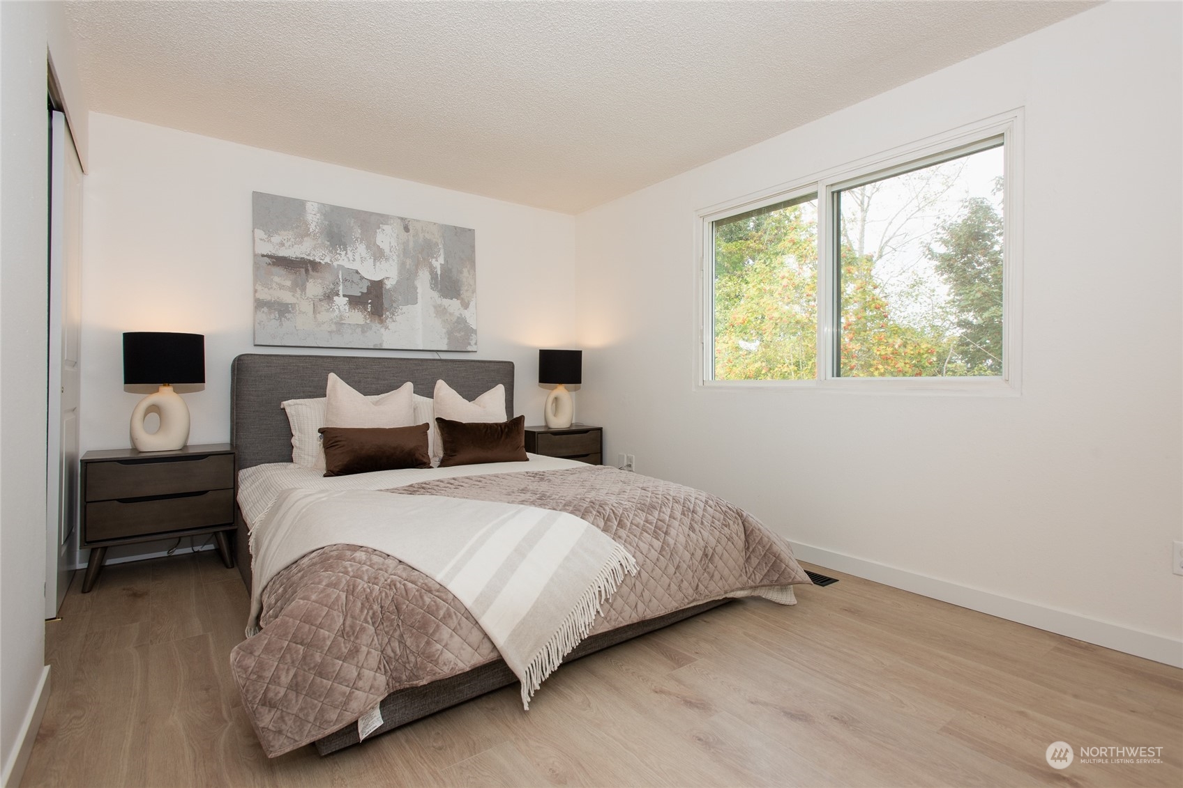 1640 S 255th Place