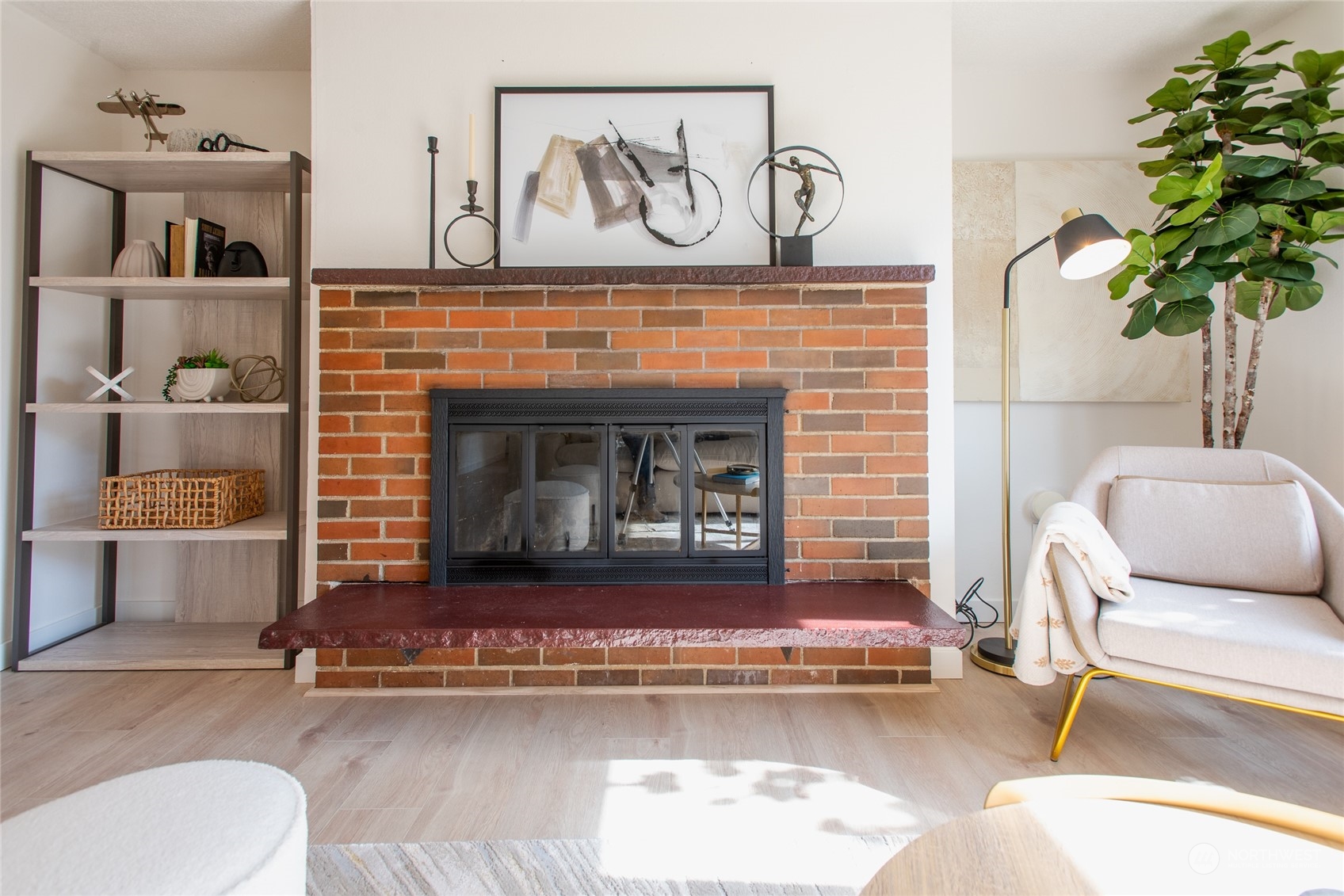 1640 S 255th Place