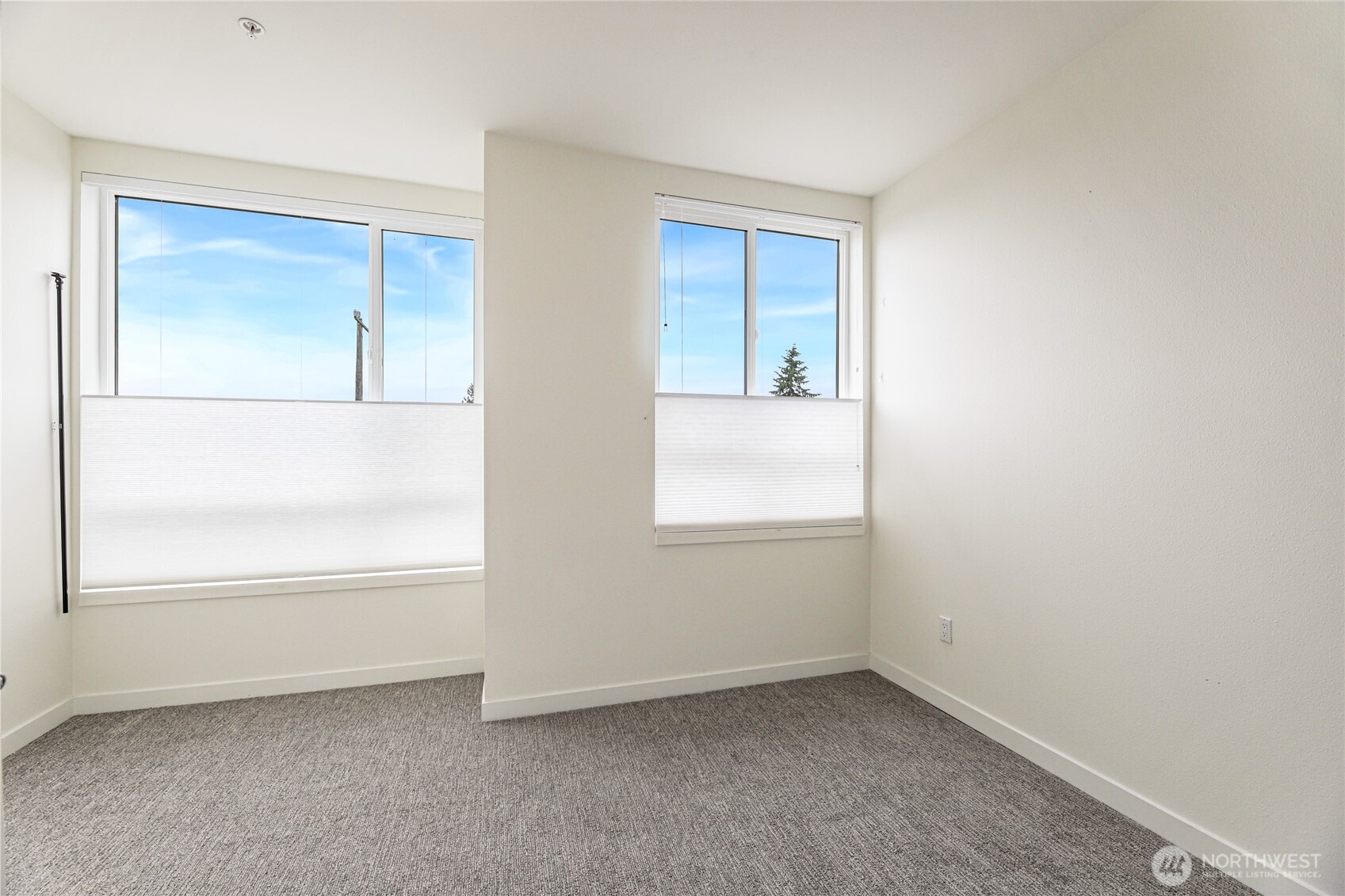 7500 15th Avenue NW #E, -5409 Unit: E