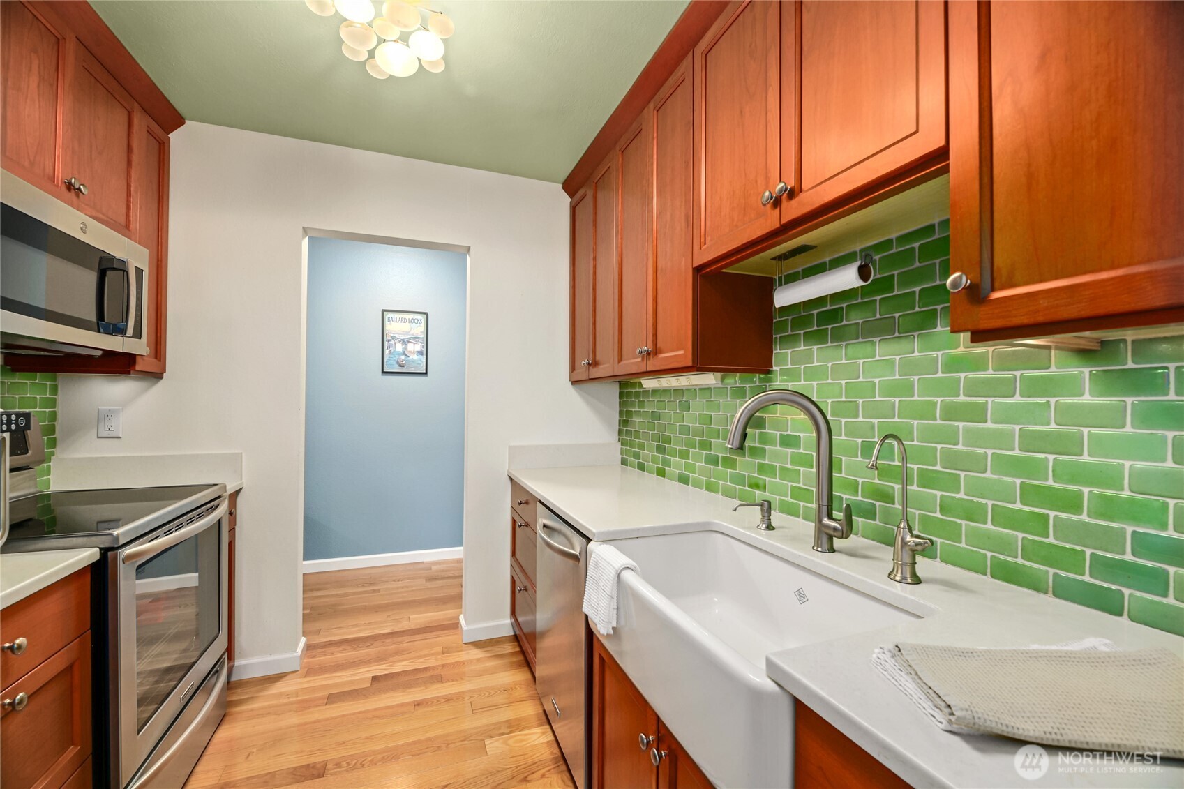 2858 32nd Avenue W Unit: 102