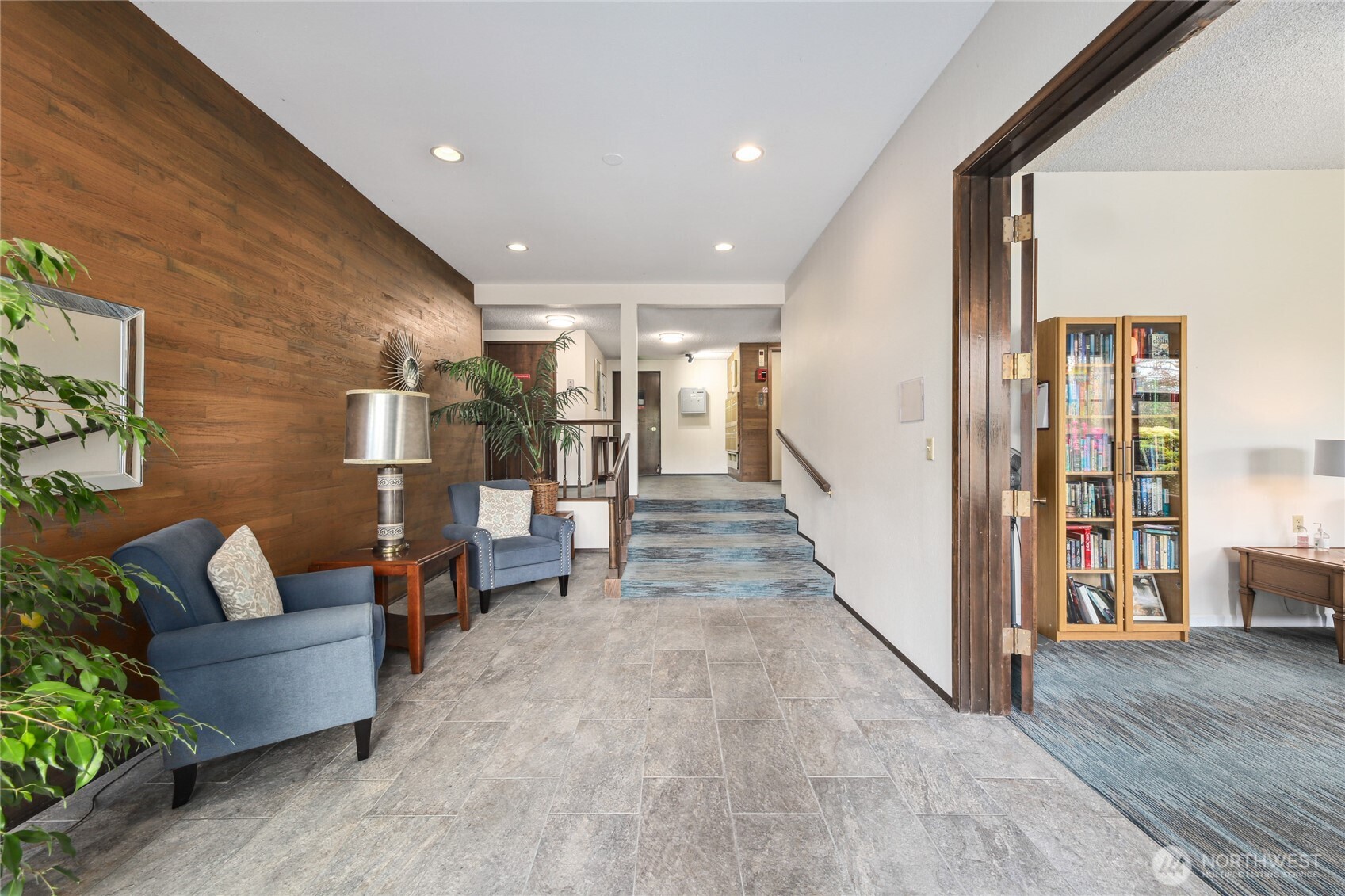 2858 32nd Avenue W Unit: 102