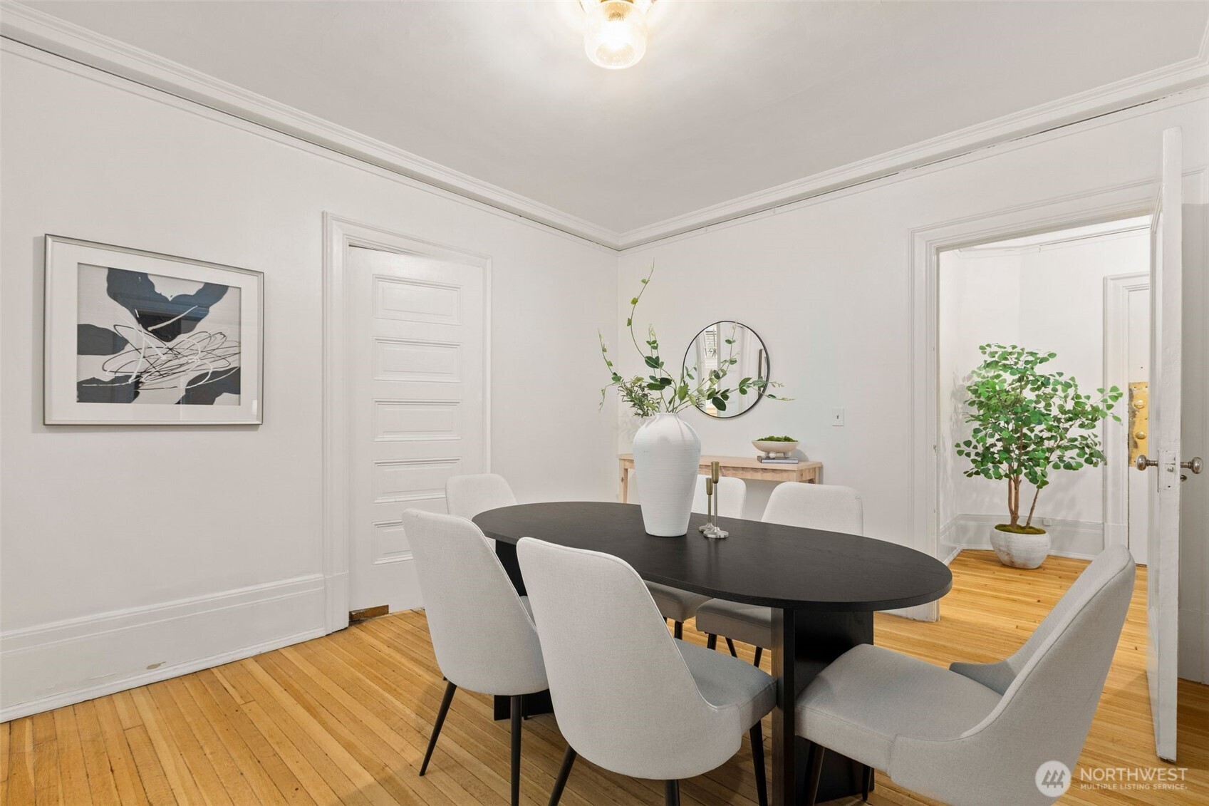 615 Boren Avenue Unit: 6