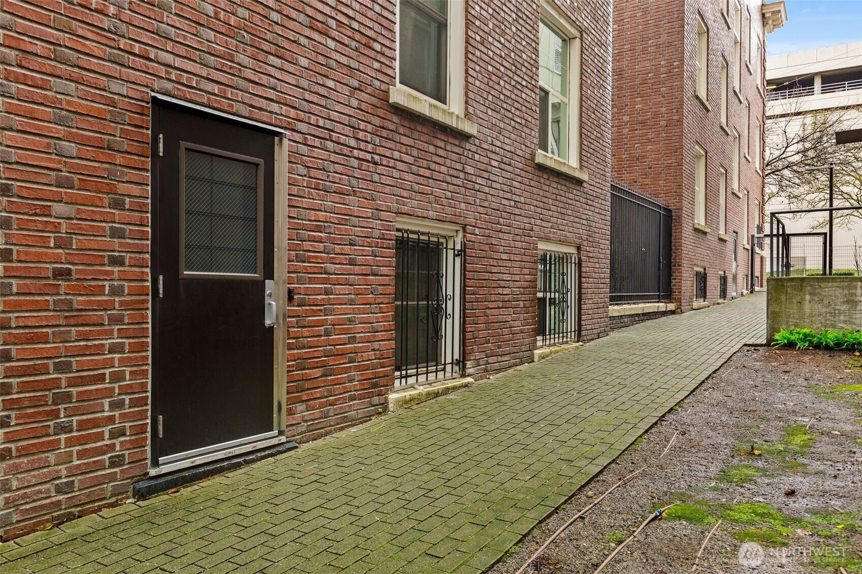 615 Boren Avenue Unit: 6