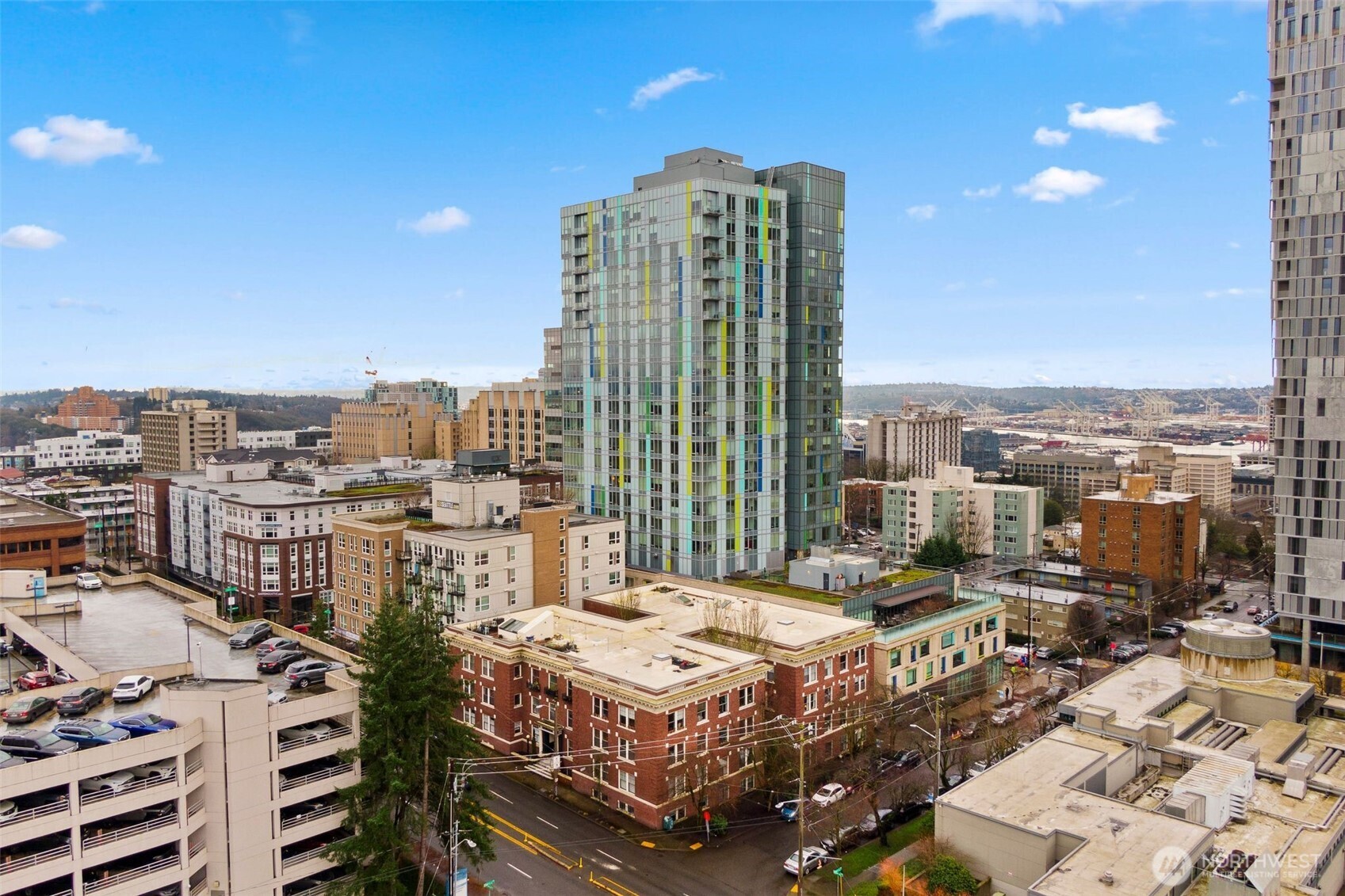 615 Boren Avenue Unit: 6