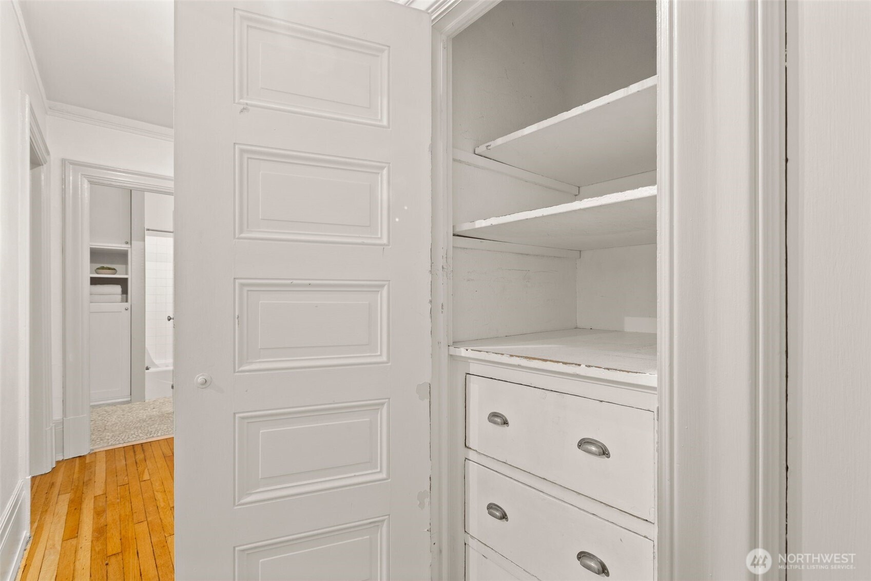 615 Boren Avenue Unit: 6