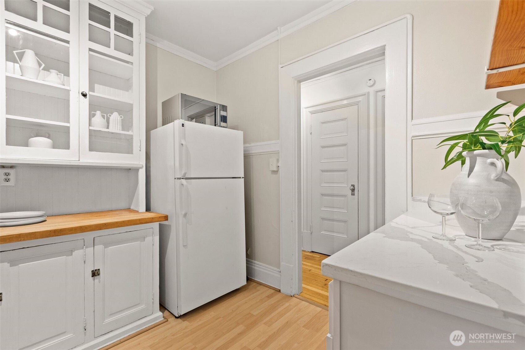 615 Boren Avenue Unit: 6