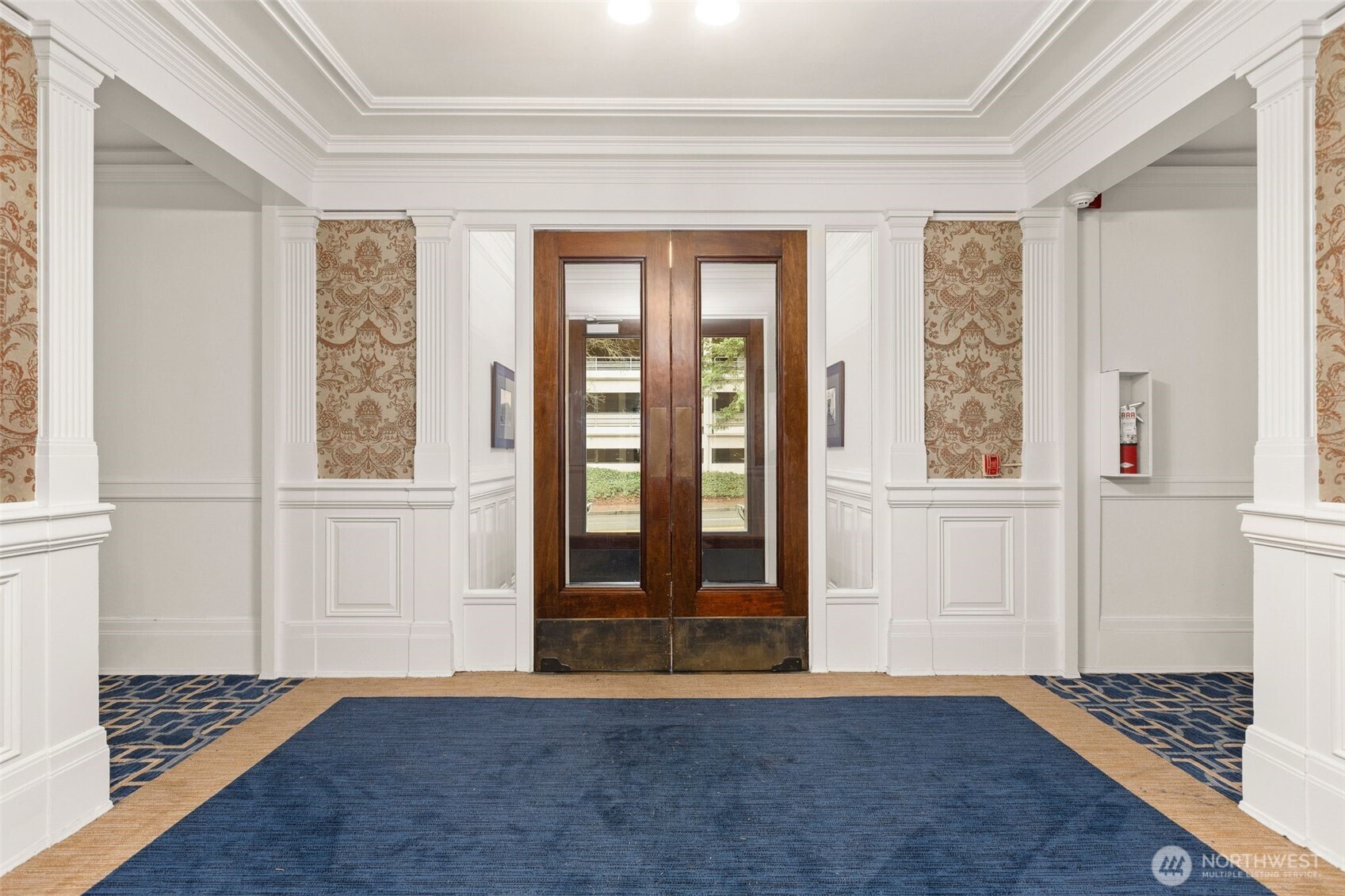 615 Boren Avenue Unit: 6