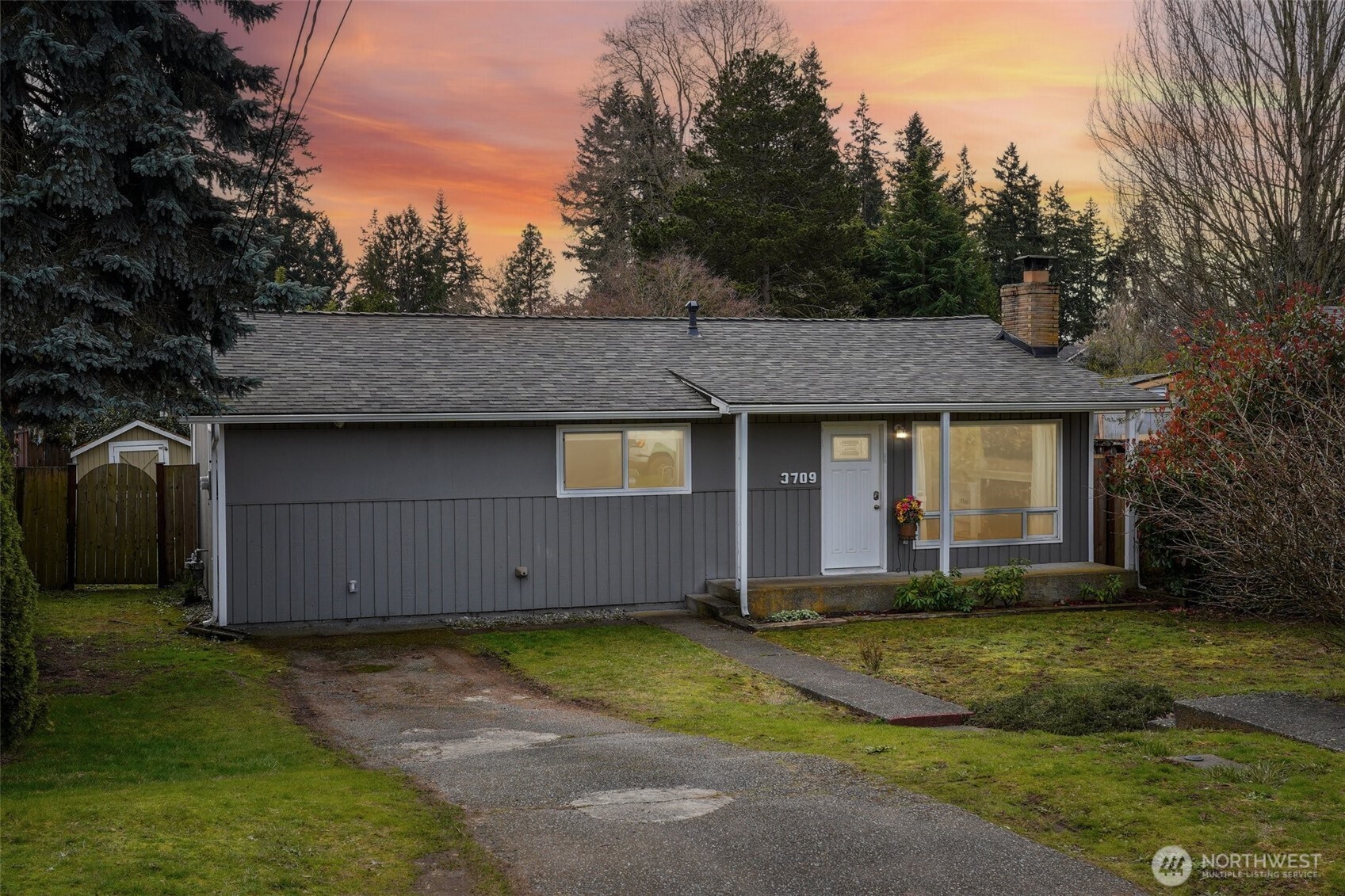 3709 NE 9th Court