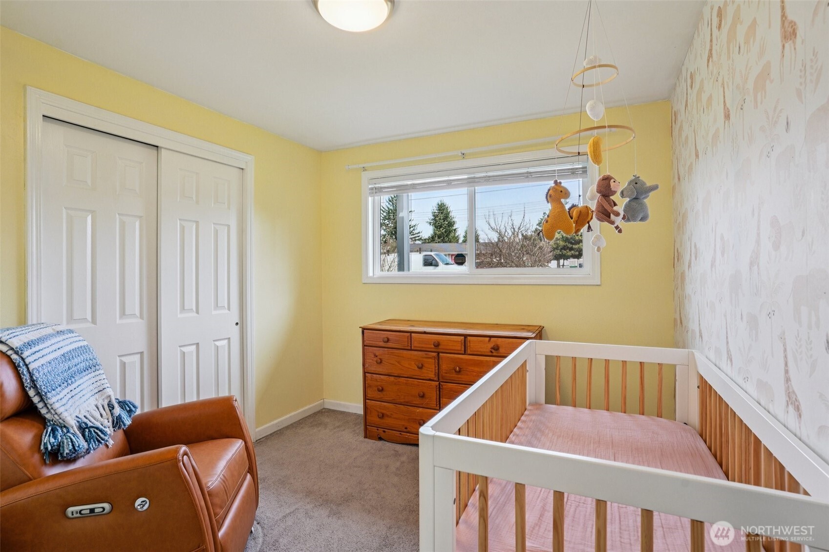 3709 NE 9th Court