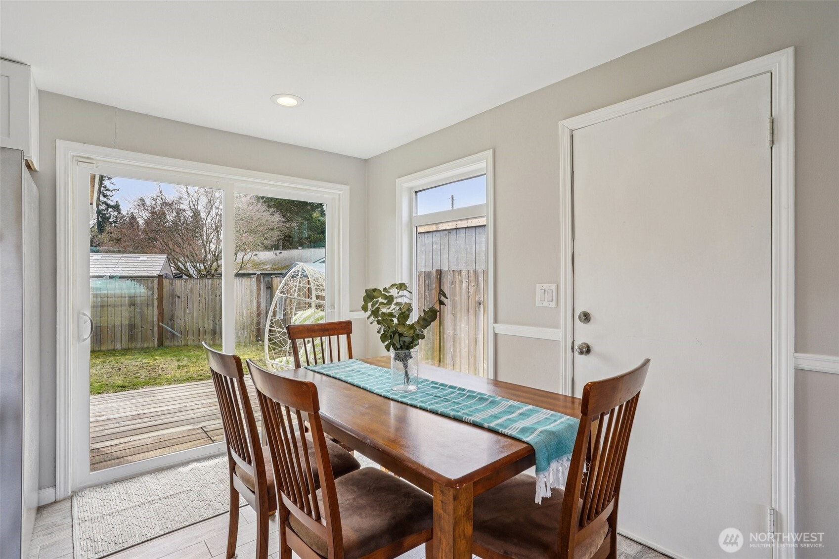 3709 NE 9th Court