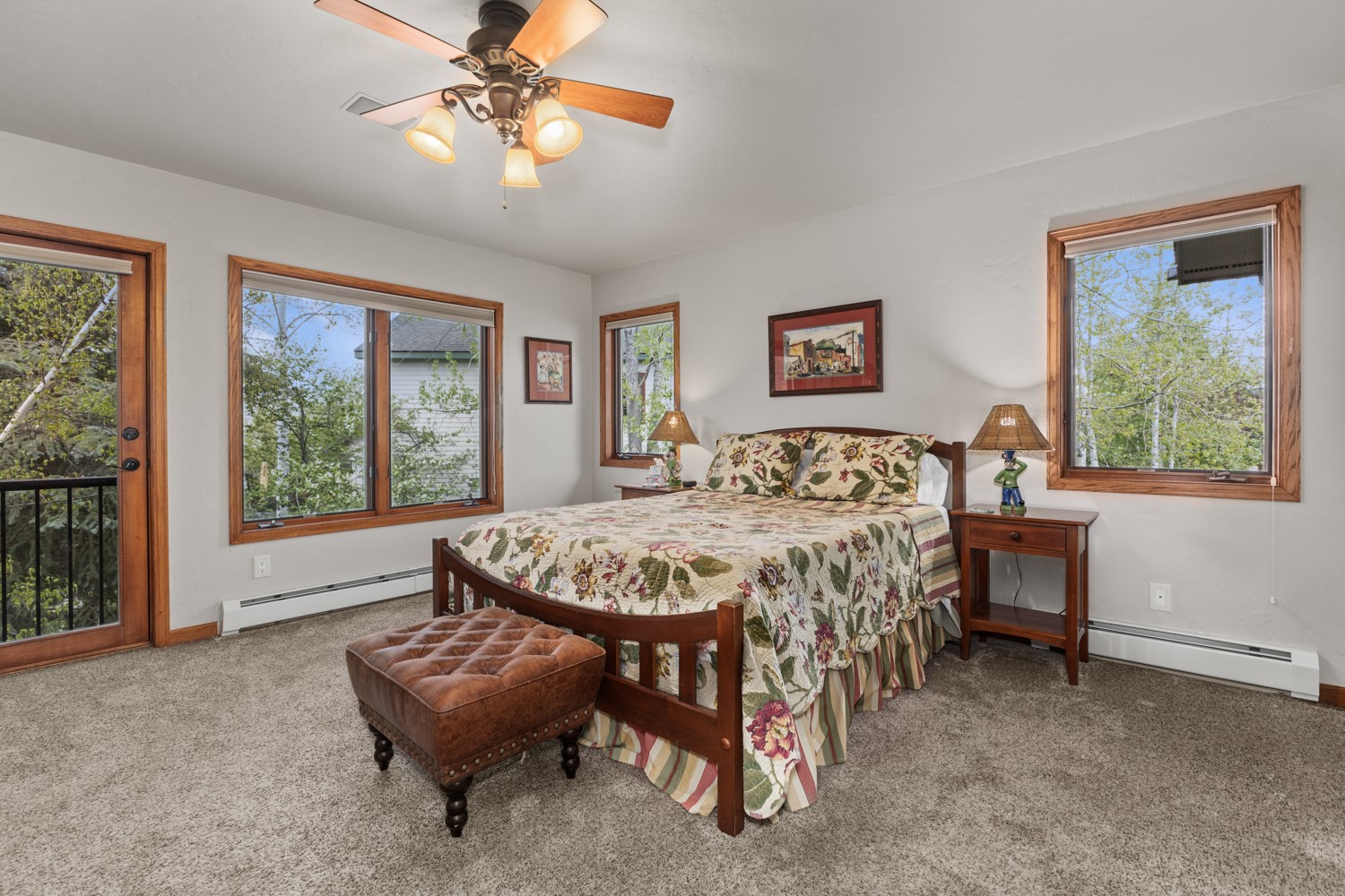 1215 Ridge View DRIVE