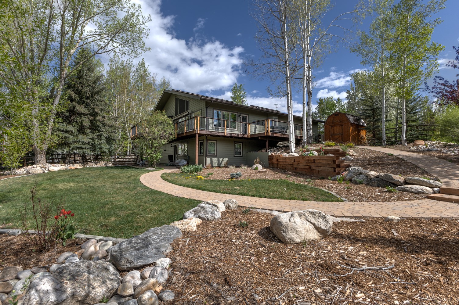 1215 Ridge View DRIVE