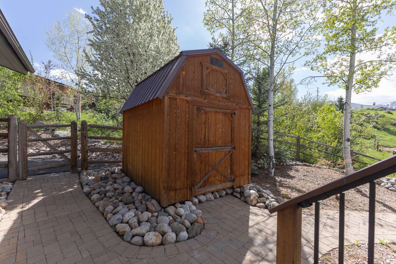 1215 Ridge View DRIVE