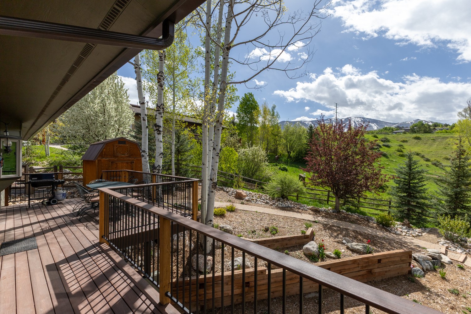 1215 Ridge View DRIVE