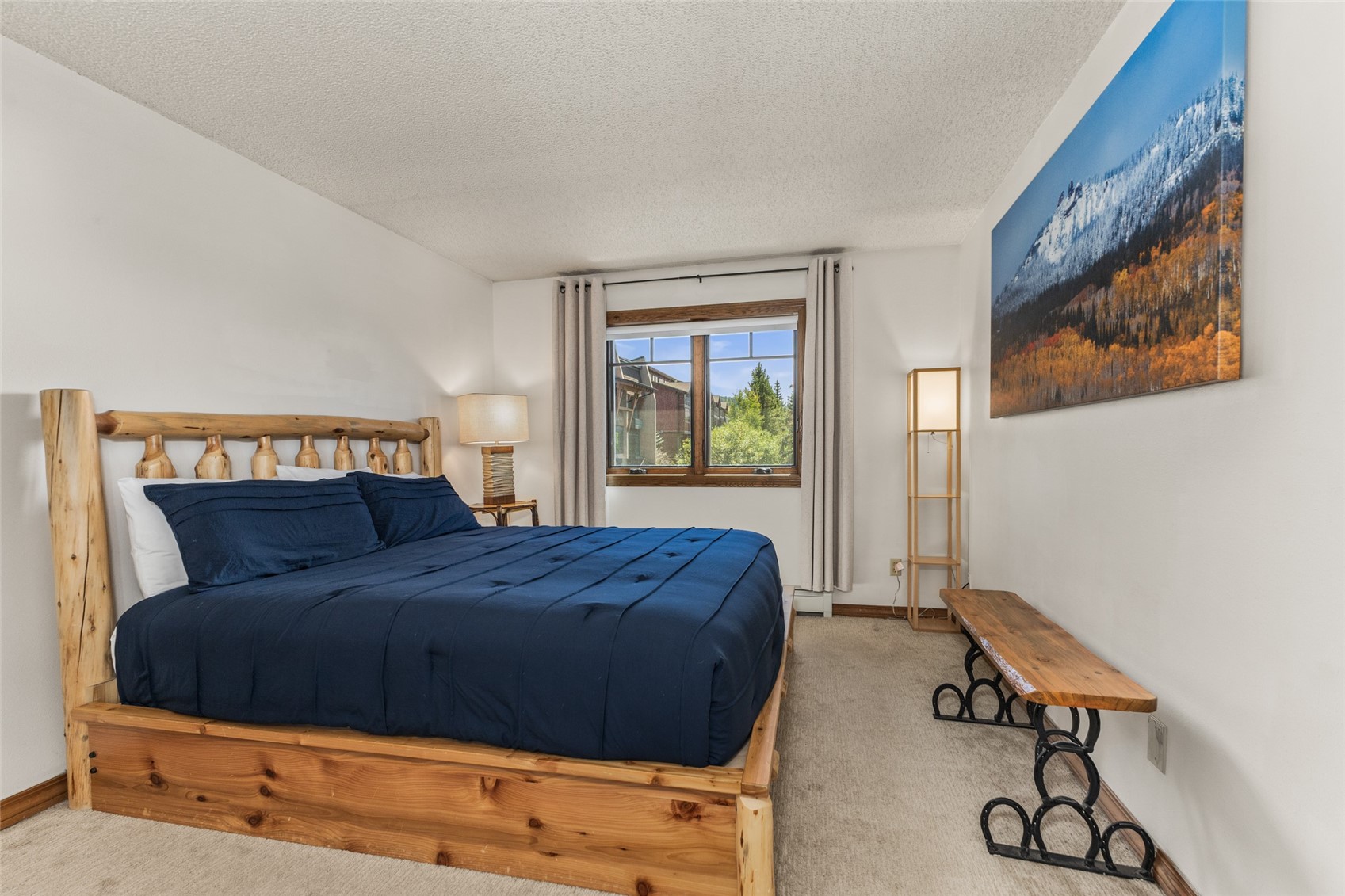 2315 Apres Ski WAY 212