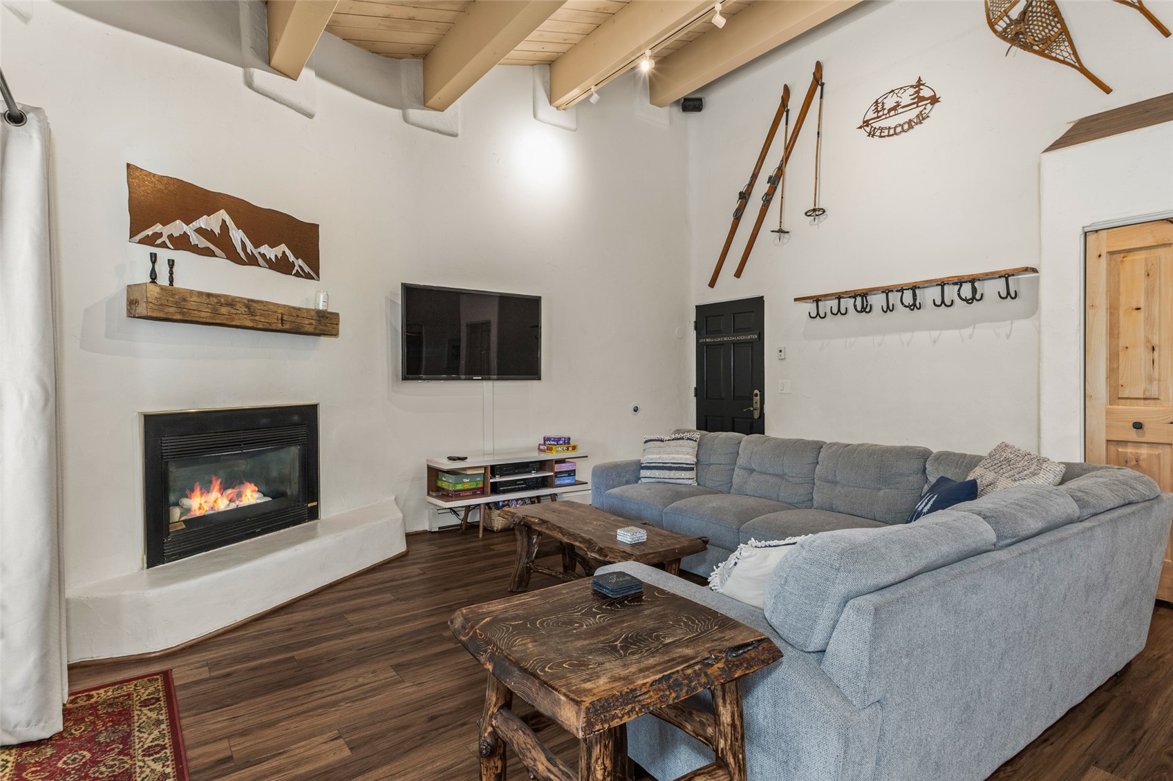 2315 Apres Ski WAY 212