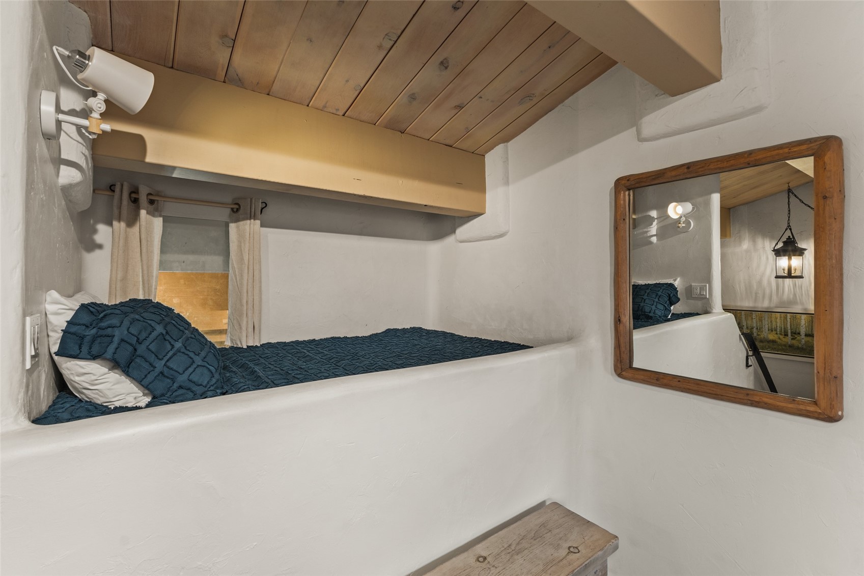 2315 Apres Ski WAY 212