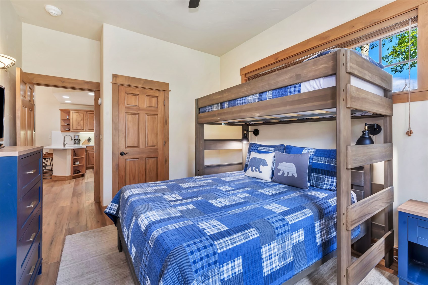 1463 Flattop CIRCLE 102